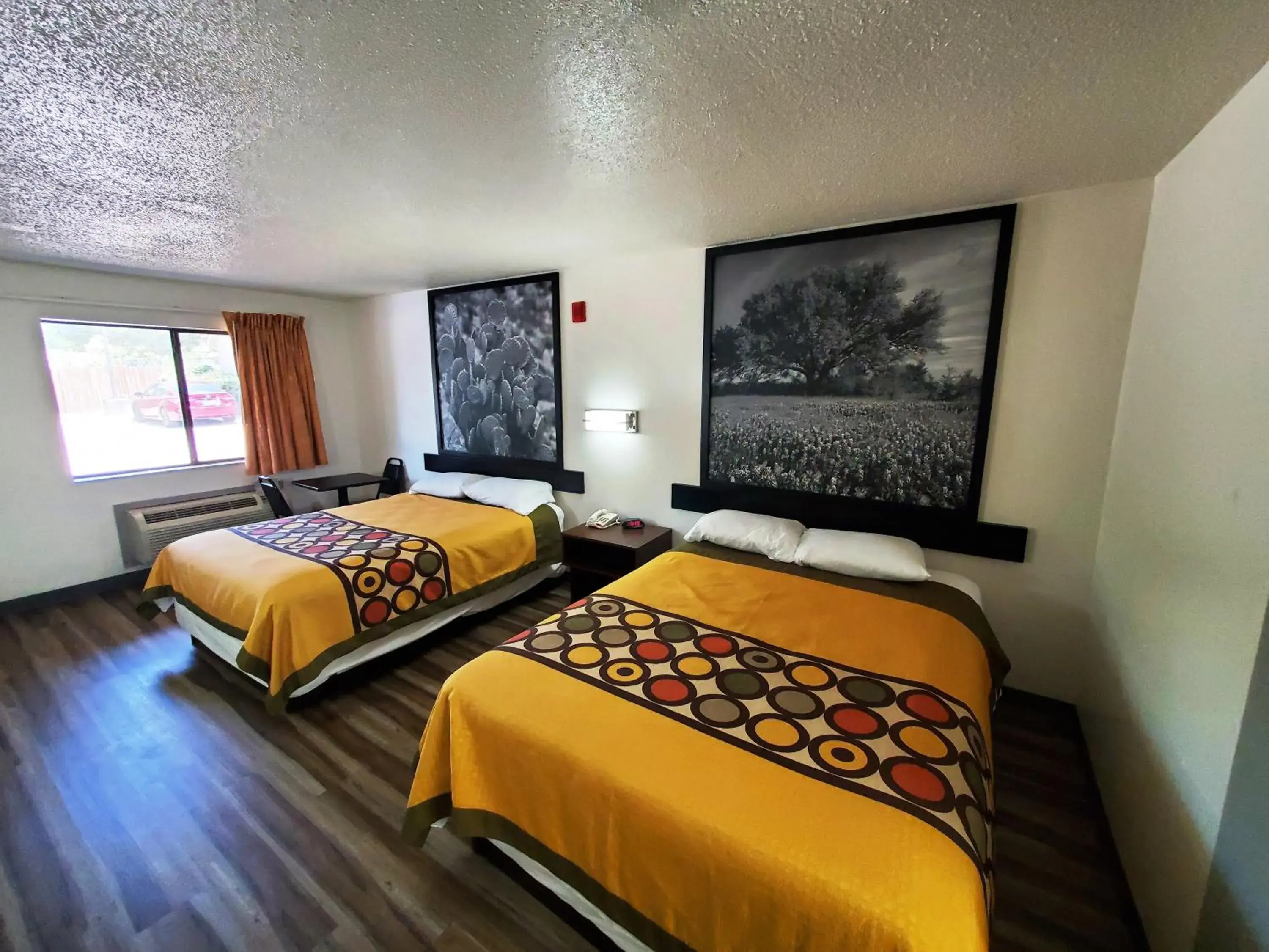 Bed in Highland Inn Bed in Highland Inn