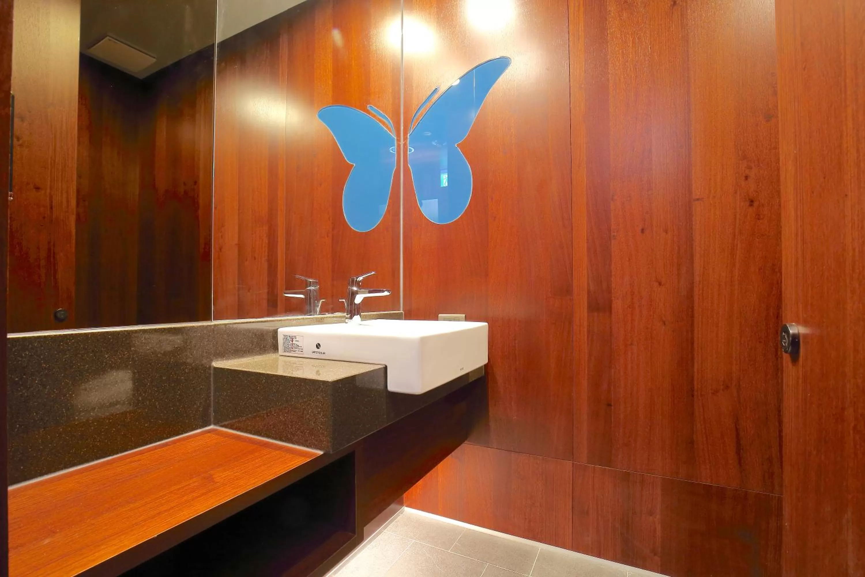 Toilet in Kloud Hotel