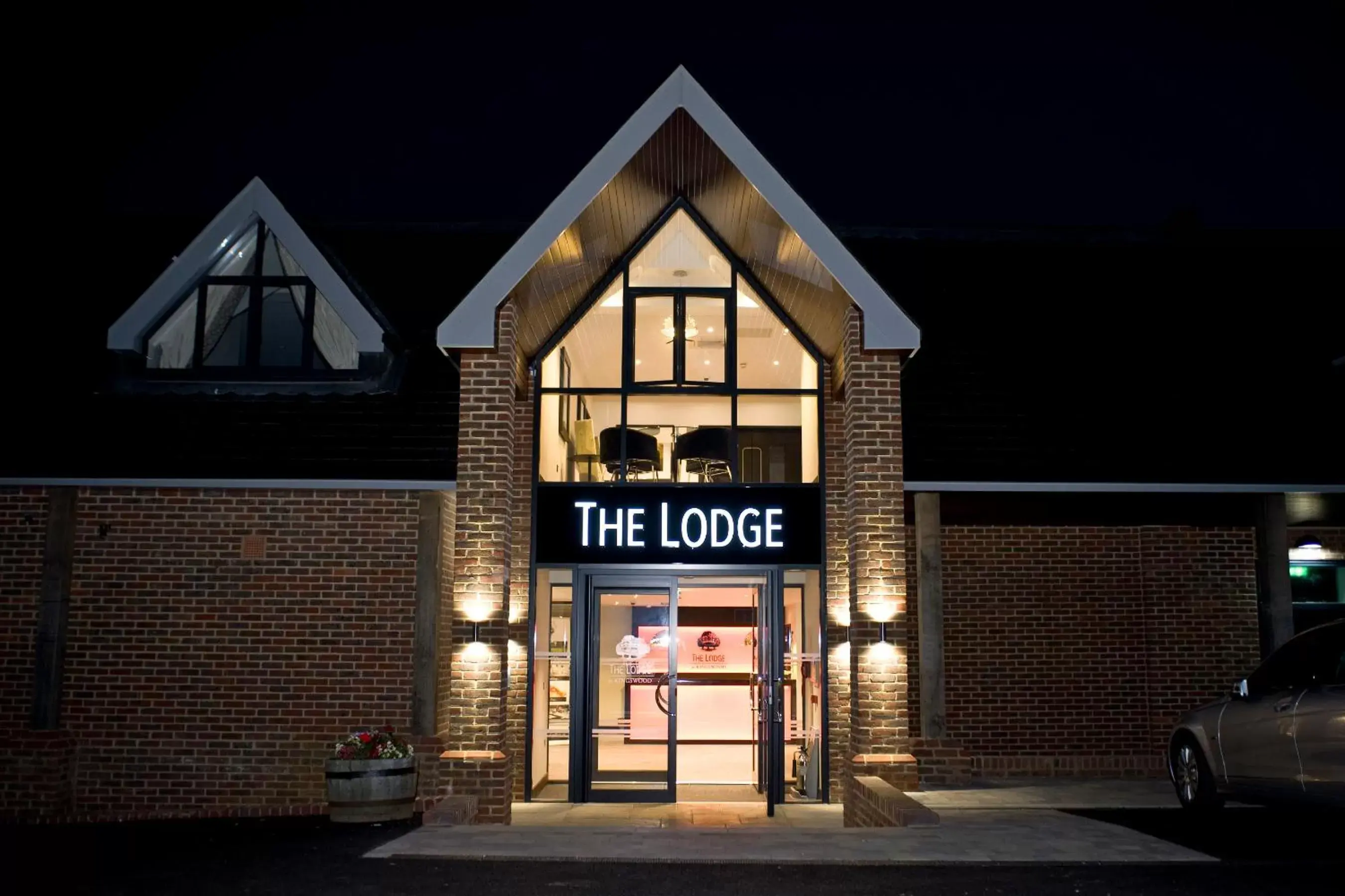 Facade/entrance in The Lodge at Kingswood