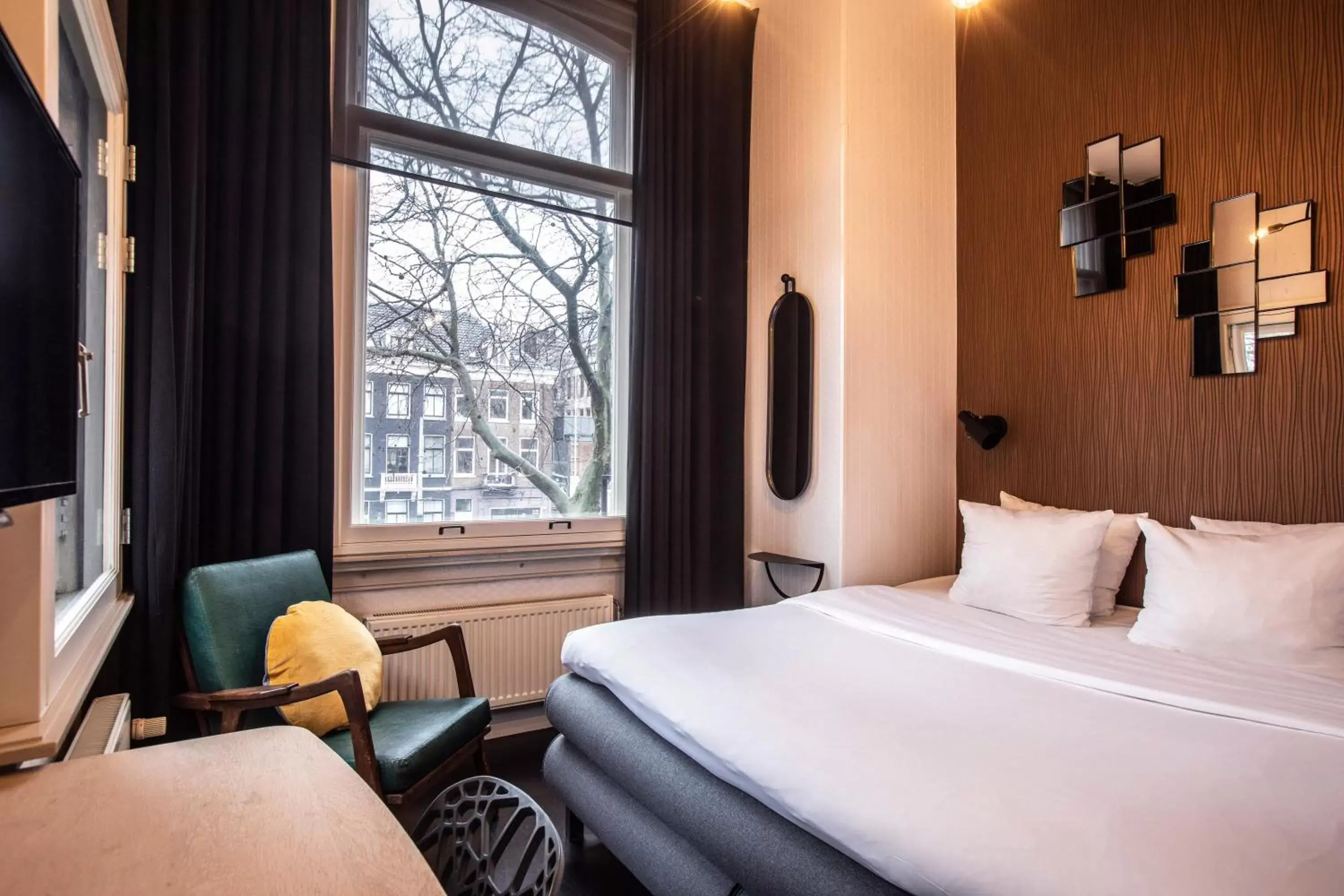 Bedroom in Hotel V Frederiksplein