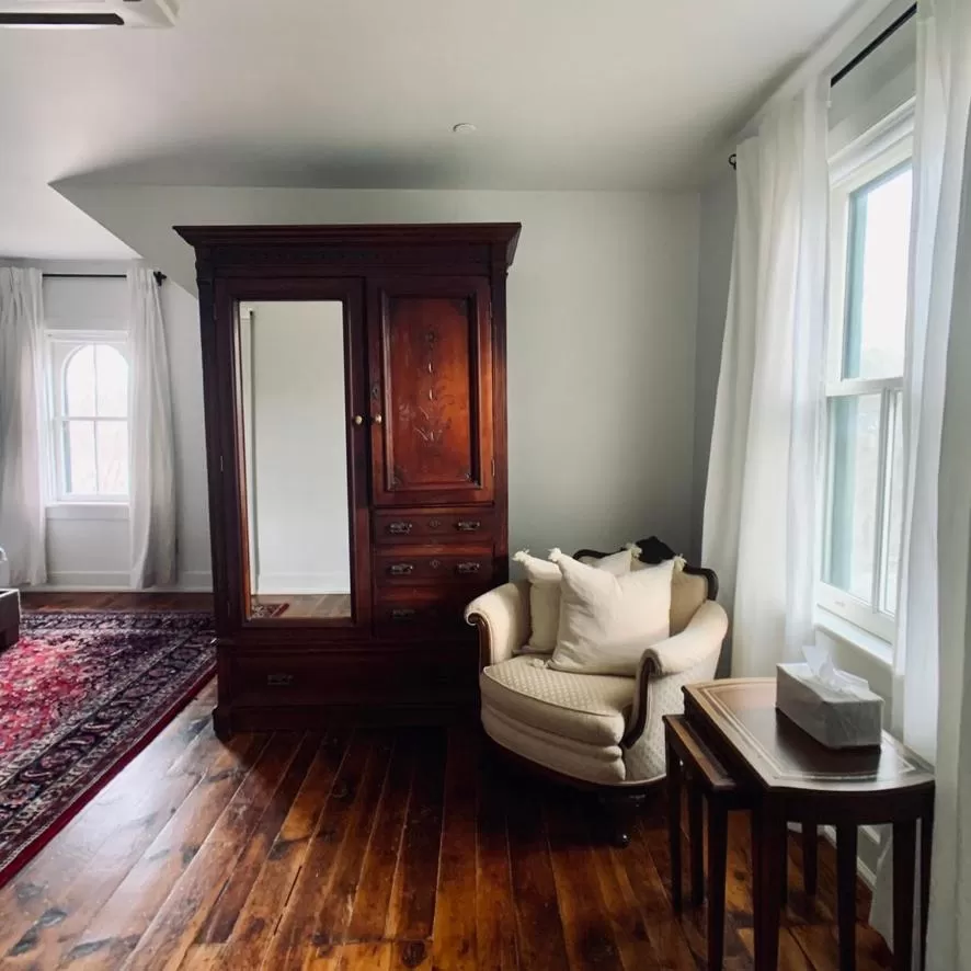 Seating area in Woodbourne Inn