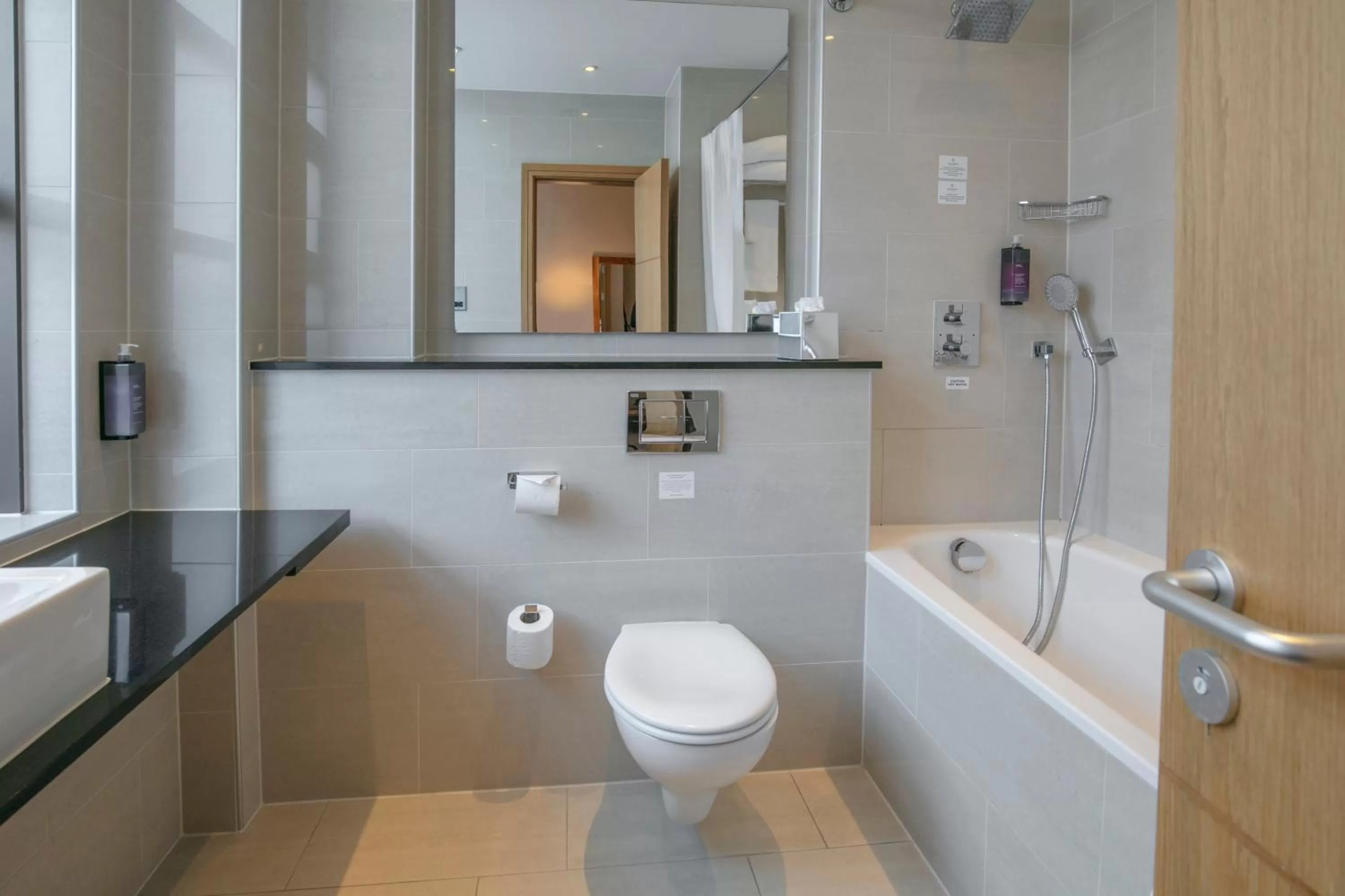 Bathroom in The Crown London, WorldHotels Distinctive