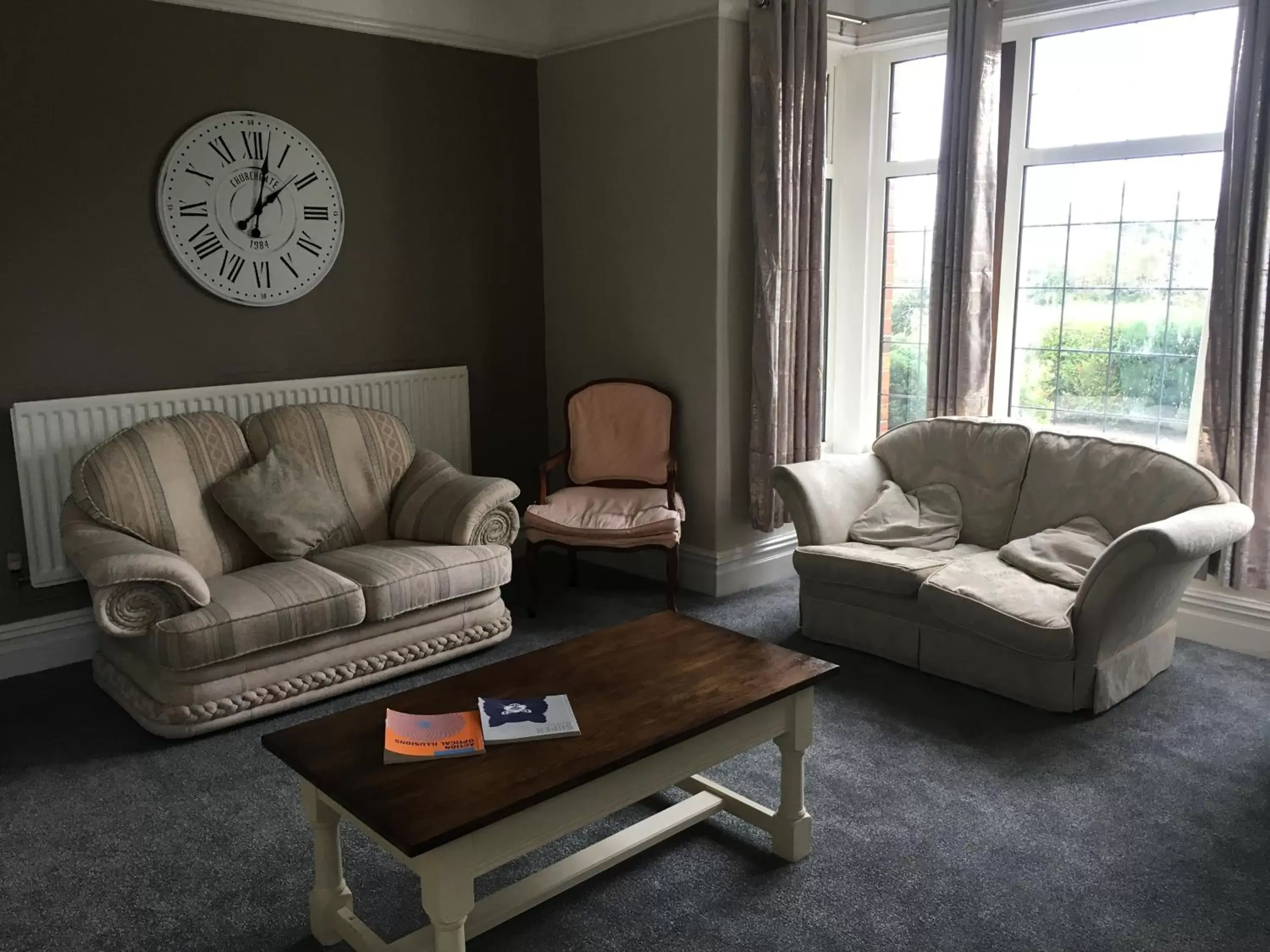 Seating Area in Holly Trees Hotel