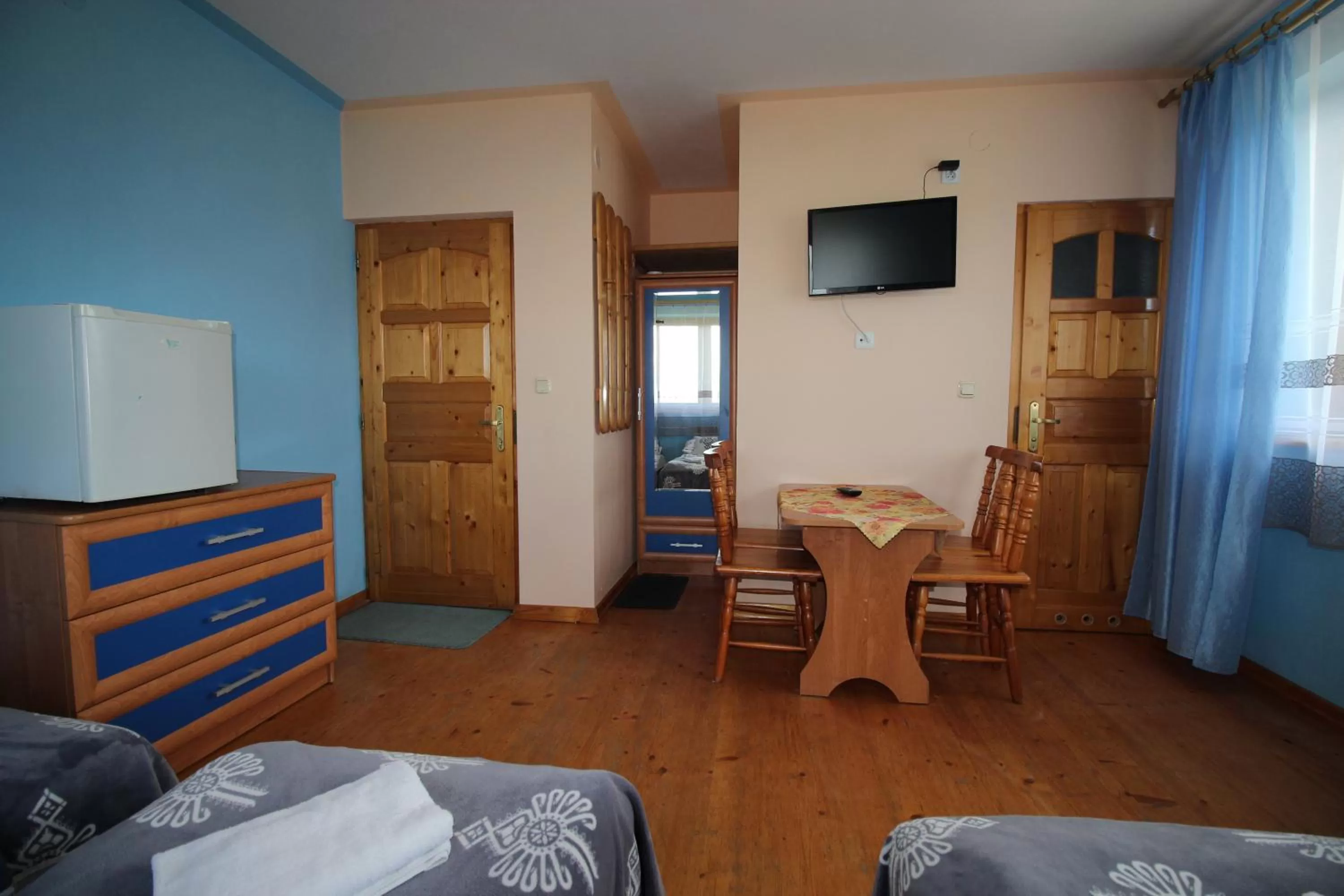 TV/Entertainment Center in DW U Wajdy