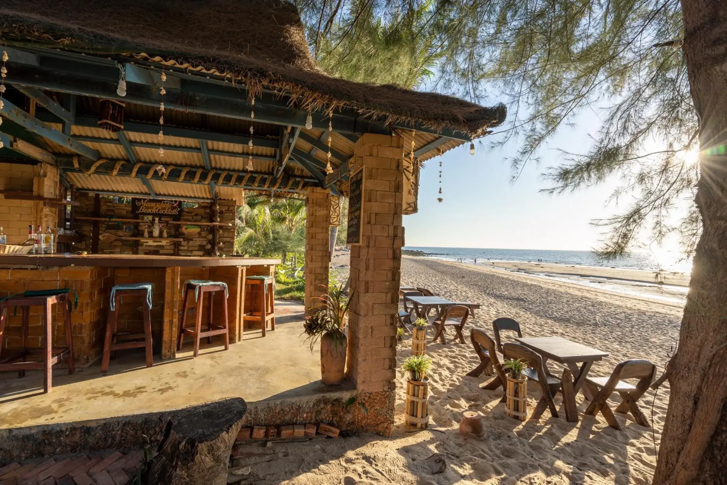 Lounge or bar in Gooddays Lanta Beach Resort SHA
