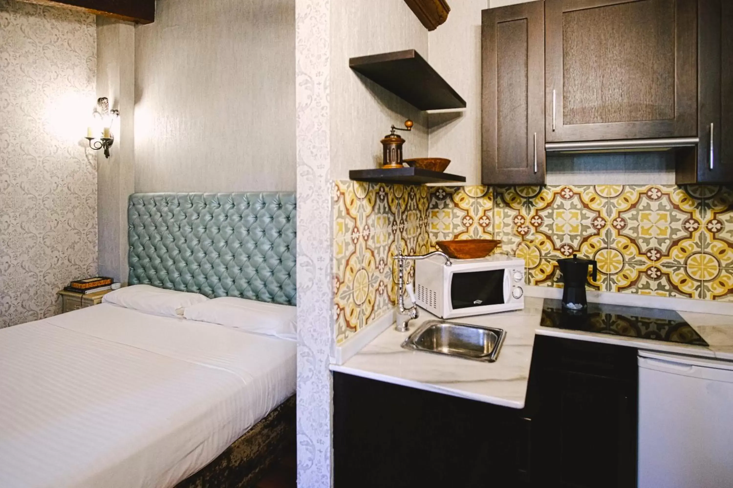 Kitchen or kitchenette in Los Pilares de Ronda Boutique & Hotel