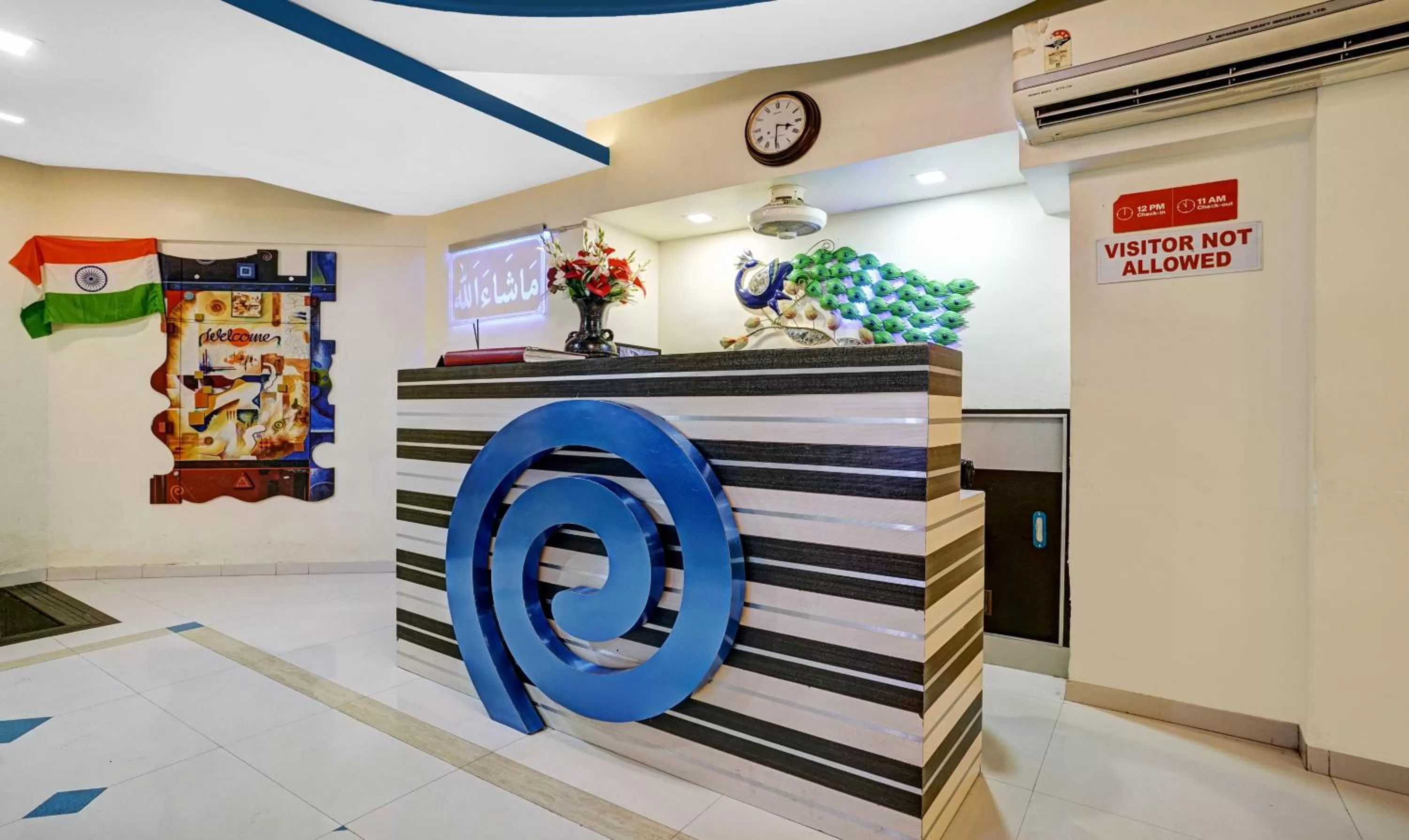 Lobby/Reception in Itsy By Treebo - Amber Corp Inn, NESCO