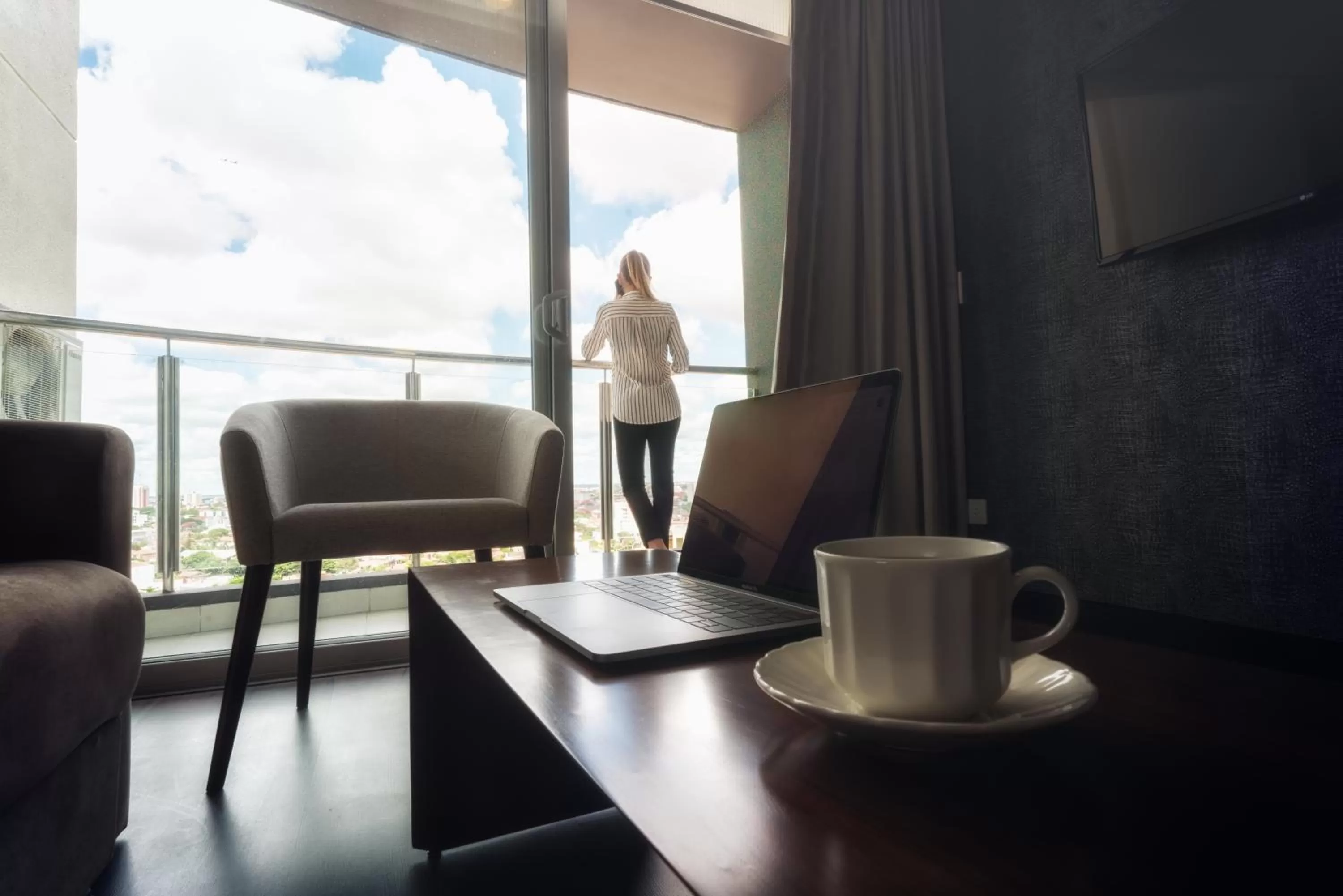 Living room in Urban Suites Apart Hotel