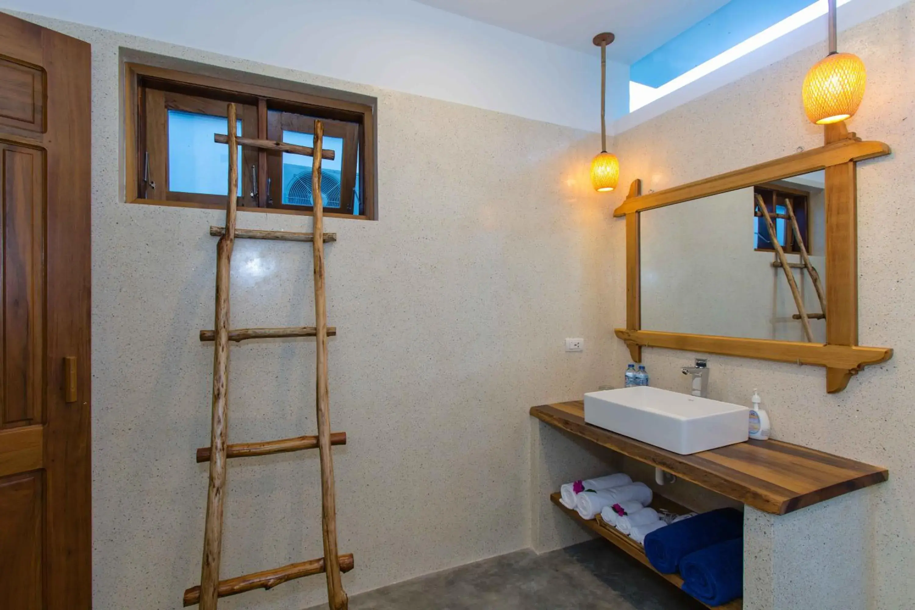 Shower, Bathroom in Vina Beach Pool Villas