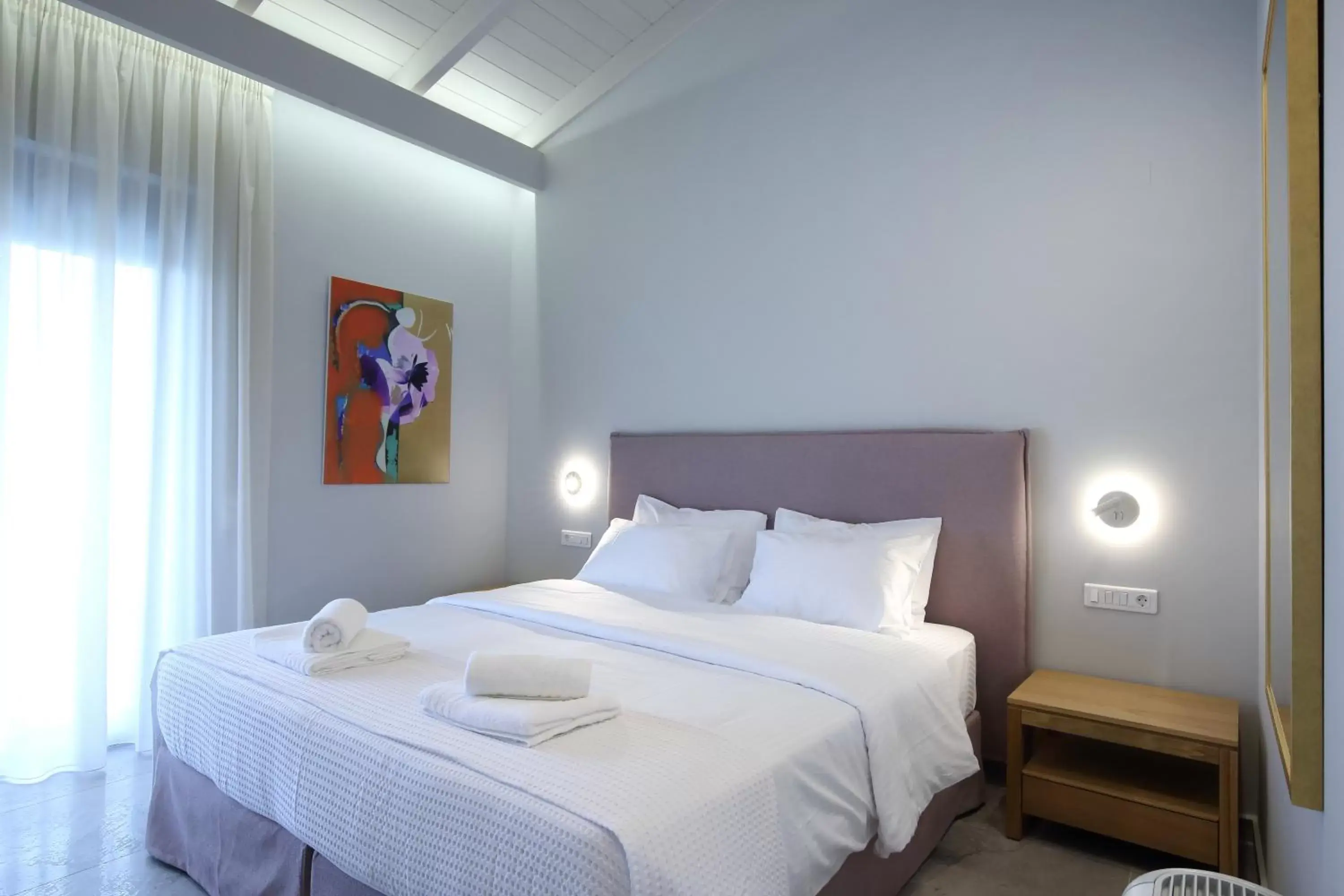 Bedroom, Bed in Carabella Residence