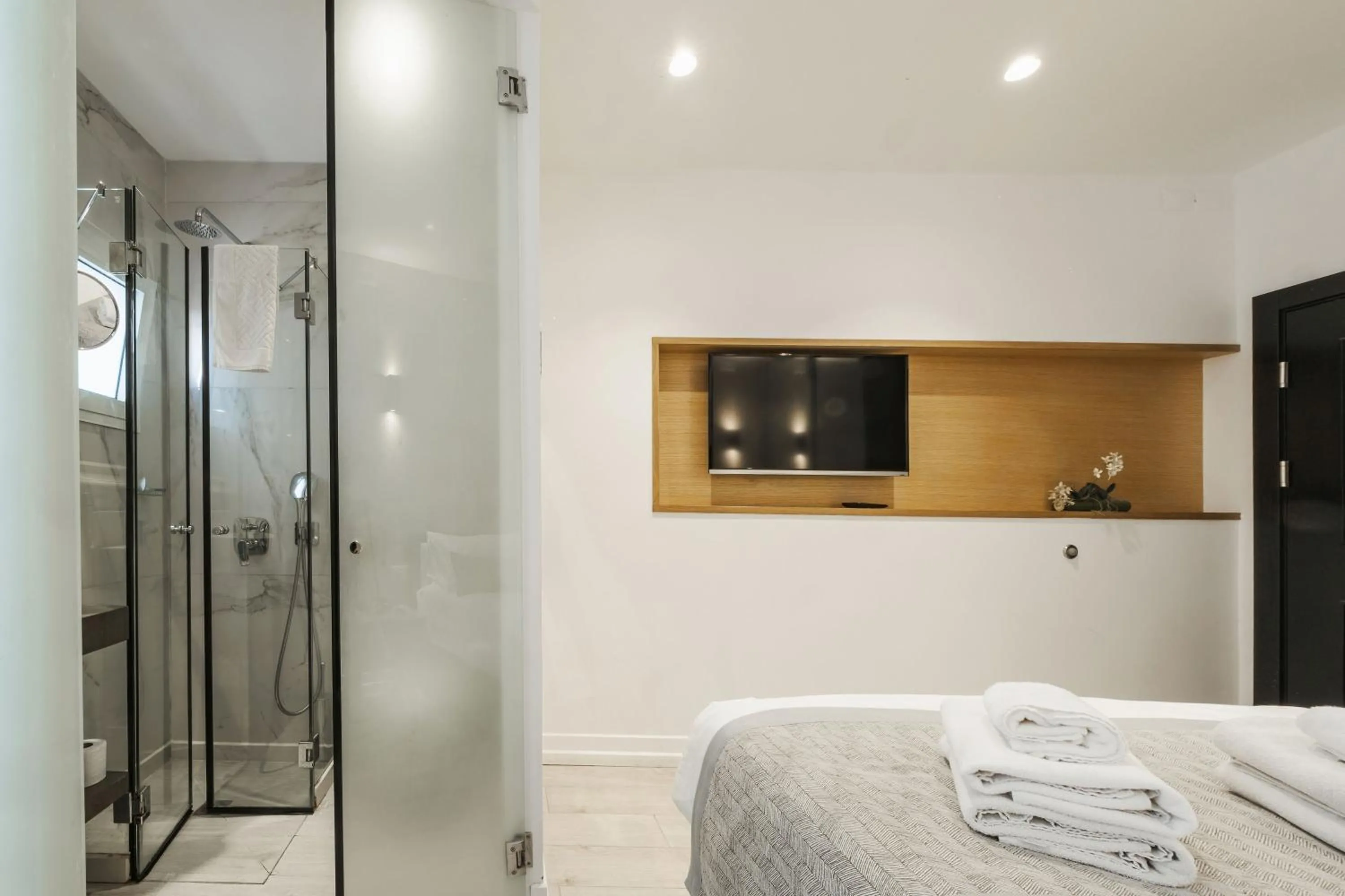 Bedroom, Bed in Kikar Boutique Hotel