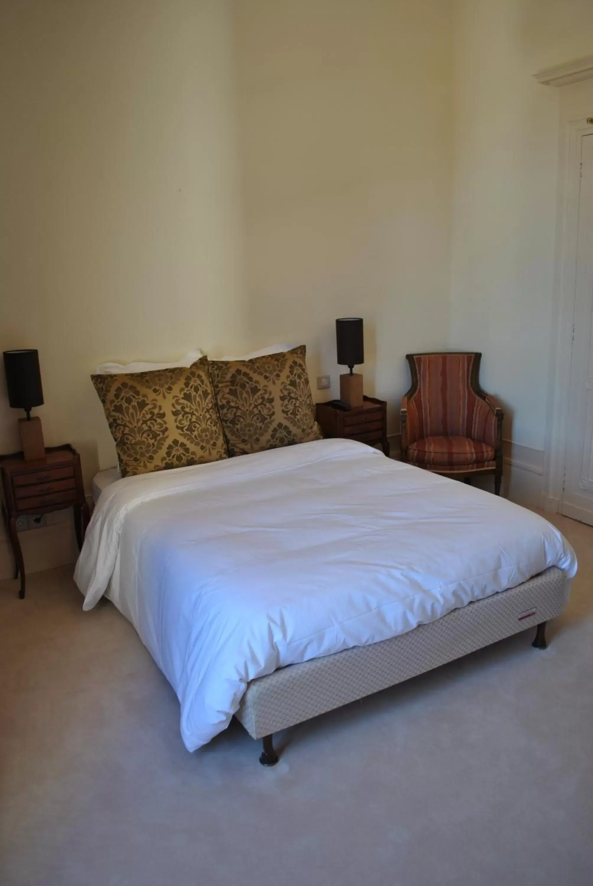 Bedroom, Bed in Logis Château Saint Marcel