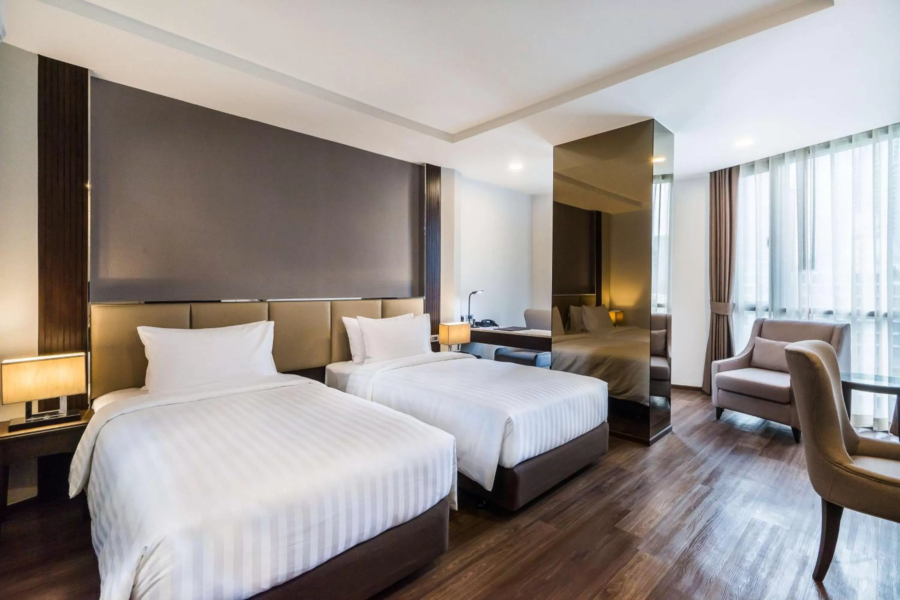 Bedroom, Bed in SureStay Plus by Best Western Sukhumvit 2