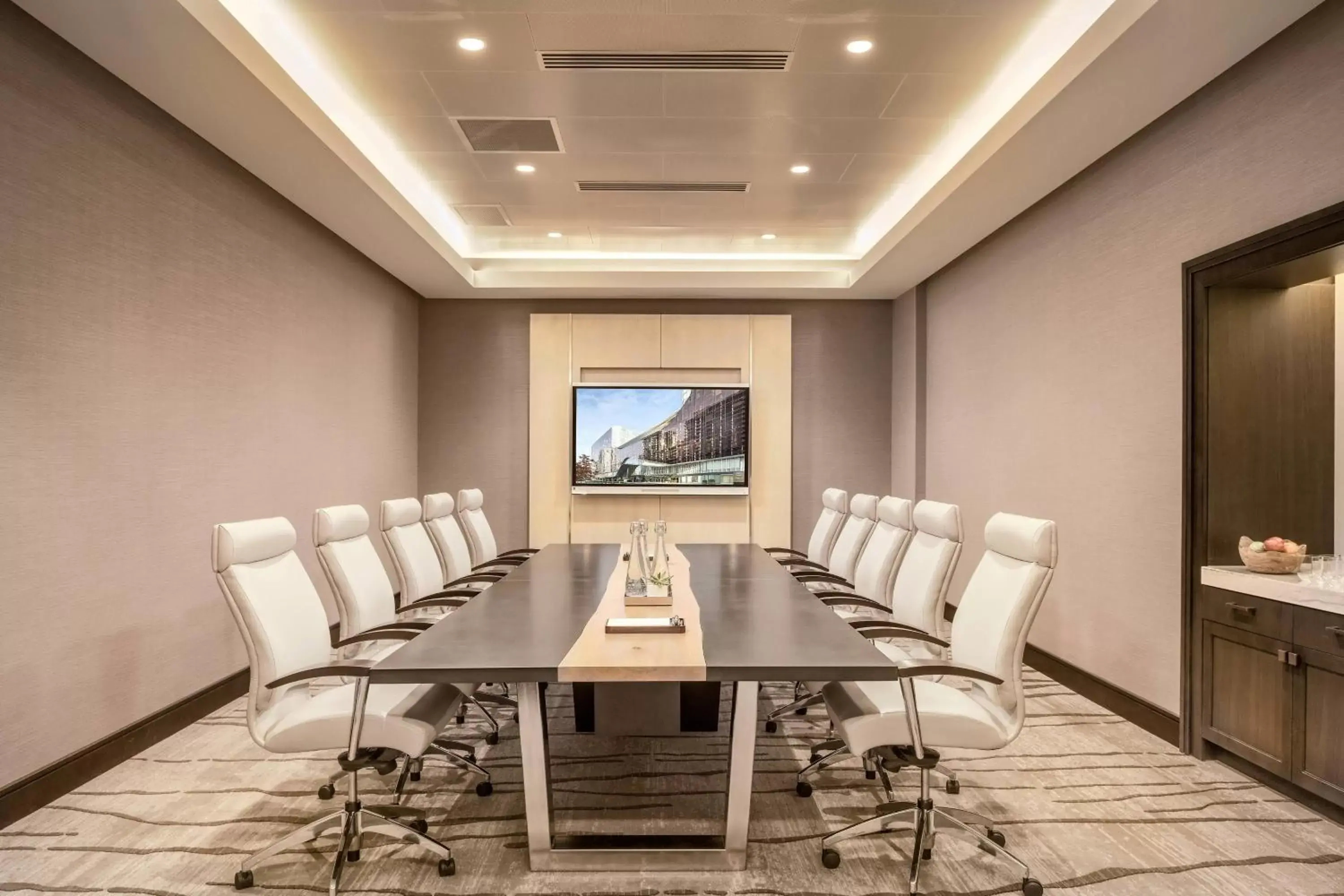 Meeting/conference room in JW Marriott Parq Vancouver