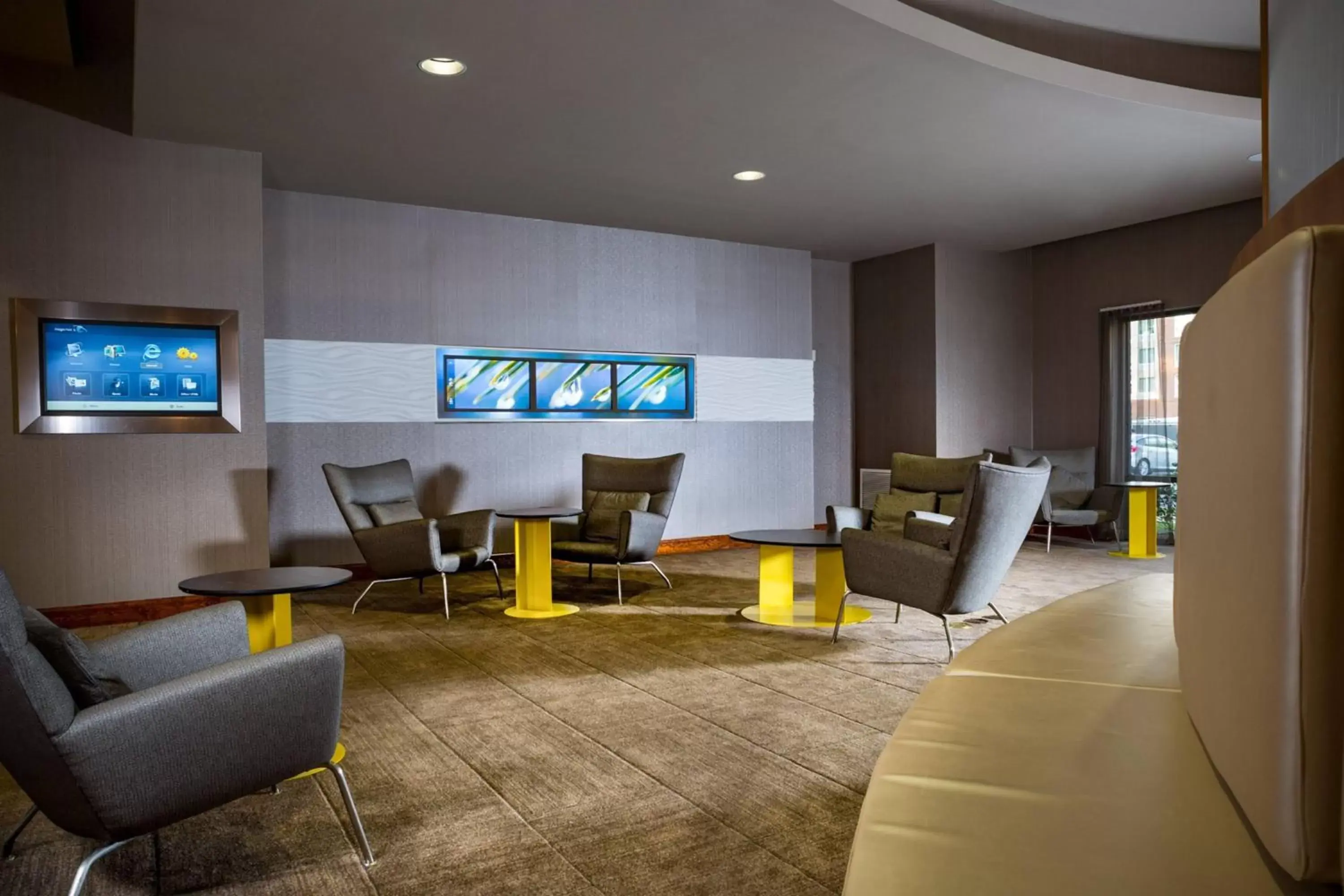 Lobby or reception, Seating Area in SpringHill Suites Hampton