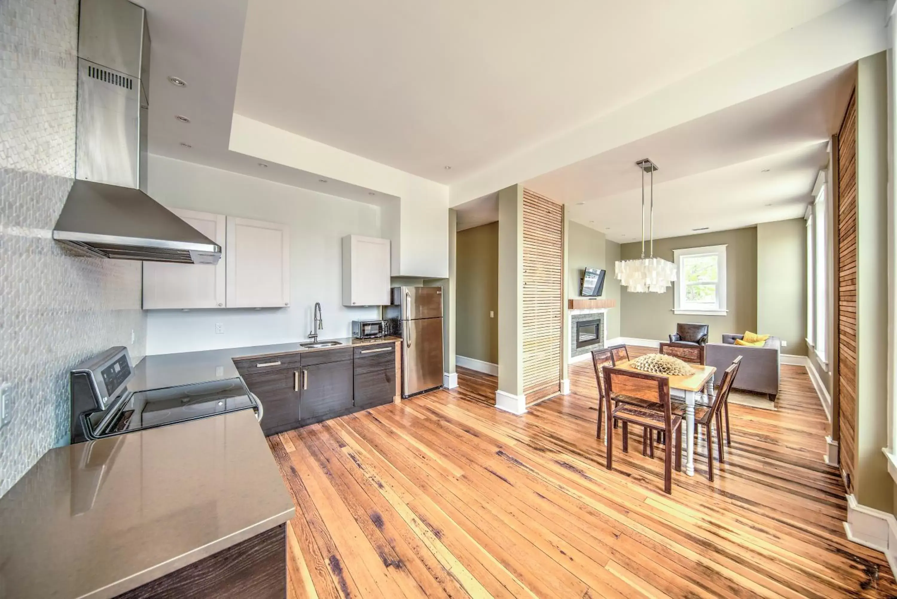 Kitchen or kitchenette, Kitchen/Kitchenette in The Harkness Hotel