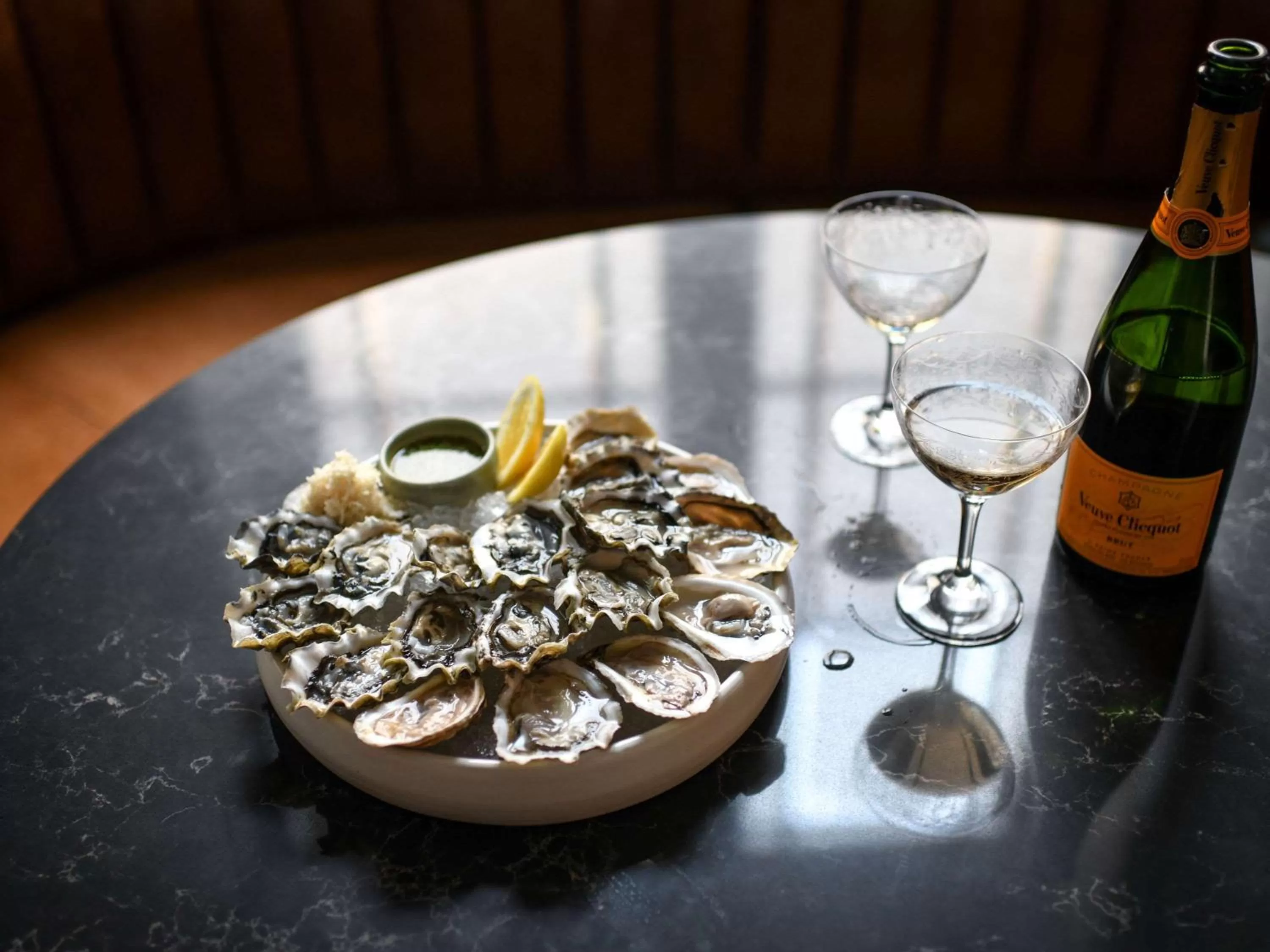 Restaurant/places to eat in Fairmont Palliser