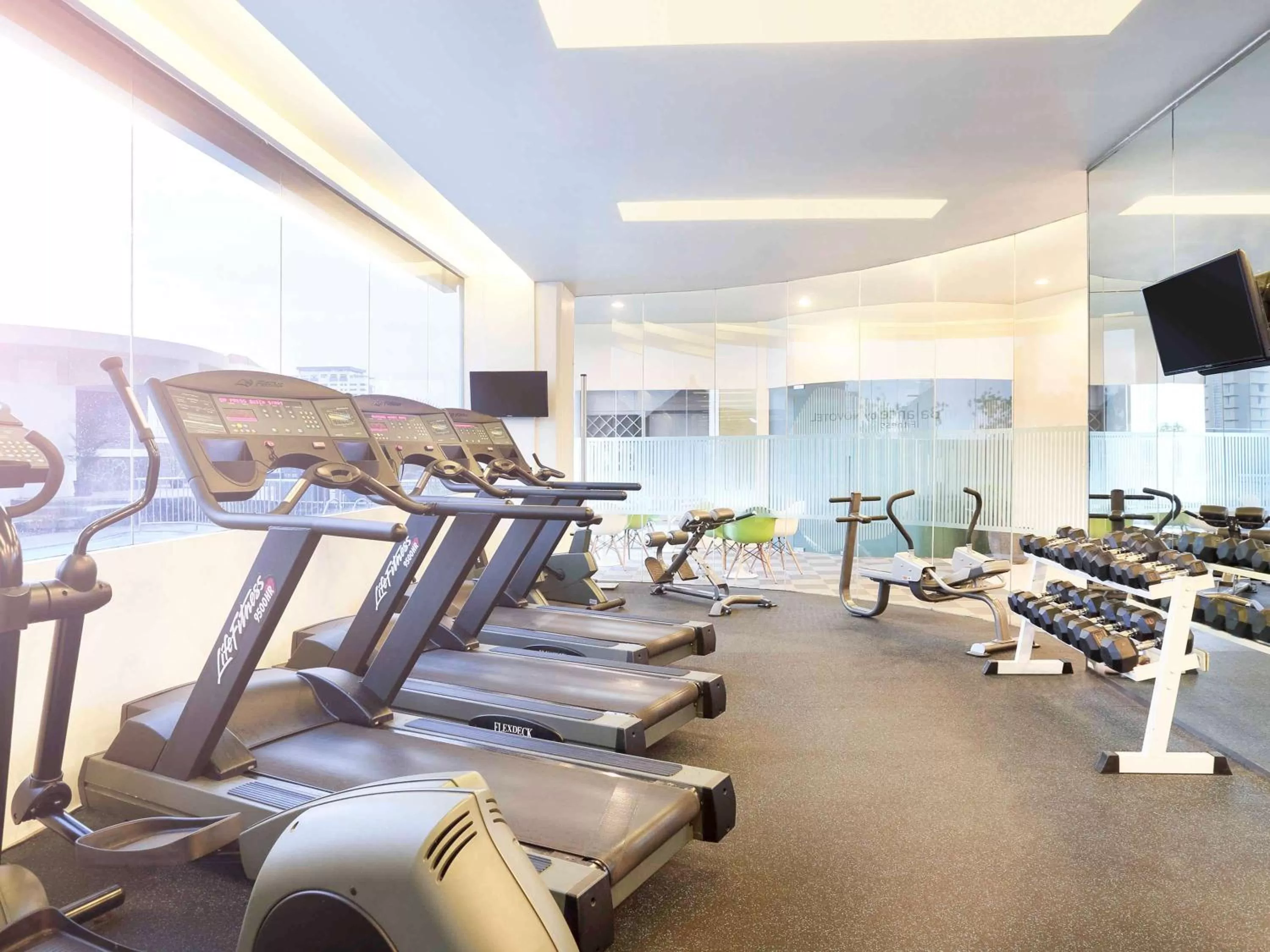 Fitness centre/facilities in Novotel Jakarta Gajah Mada