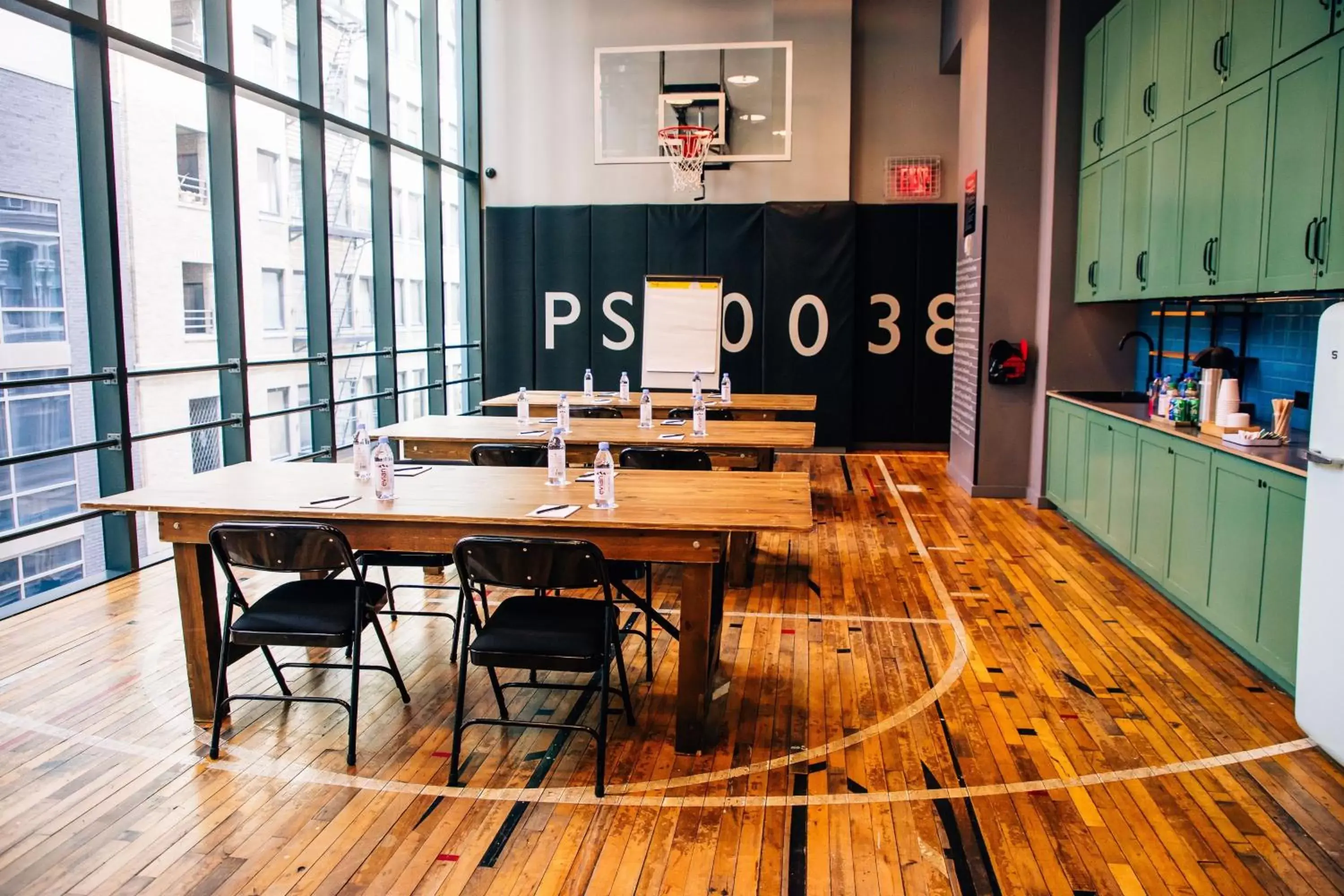 Meeting/conference room in Moxy NYC Downtown