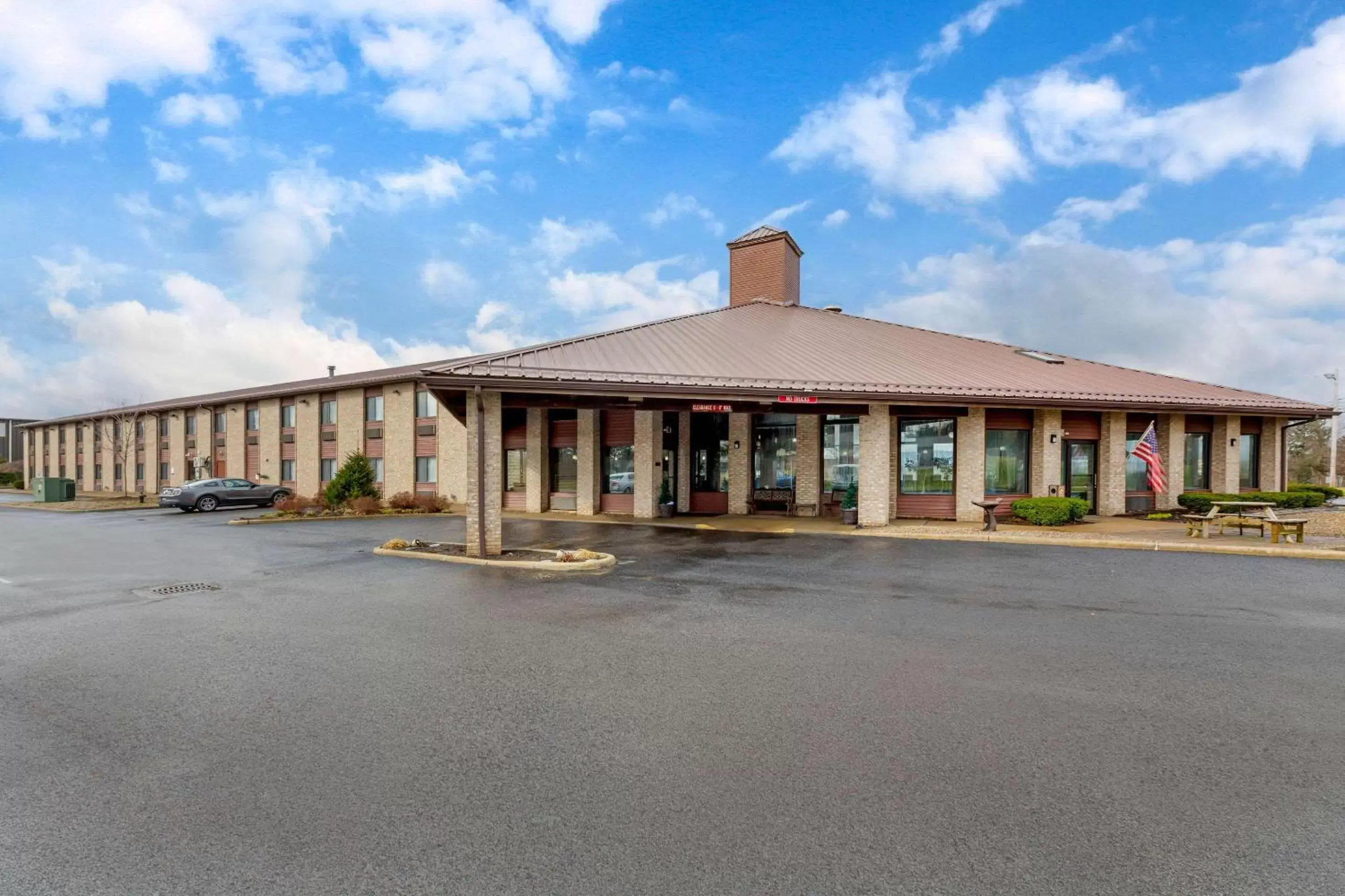 Property Building in Quality Inn-Wooster