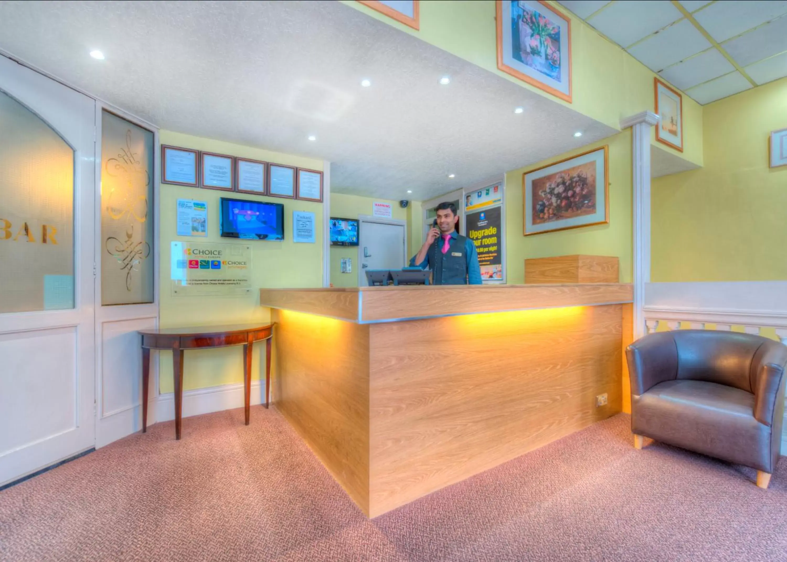 Lobby or reception in Comfort Inn Birmingham Lobby or reception in Comfort Inn Birmingham