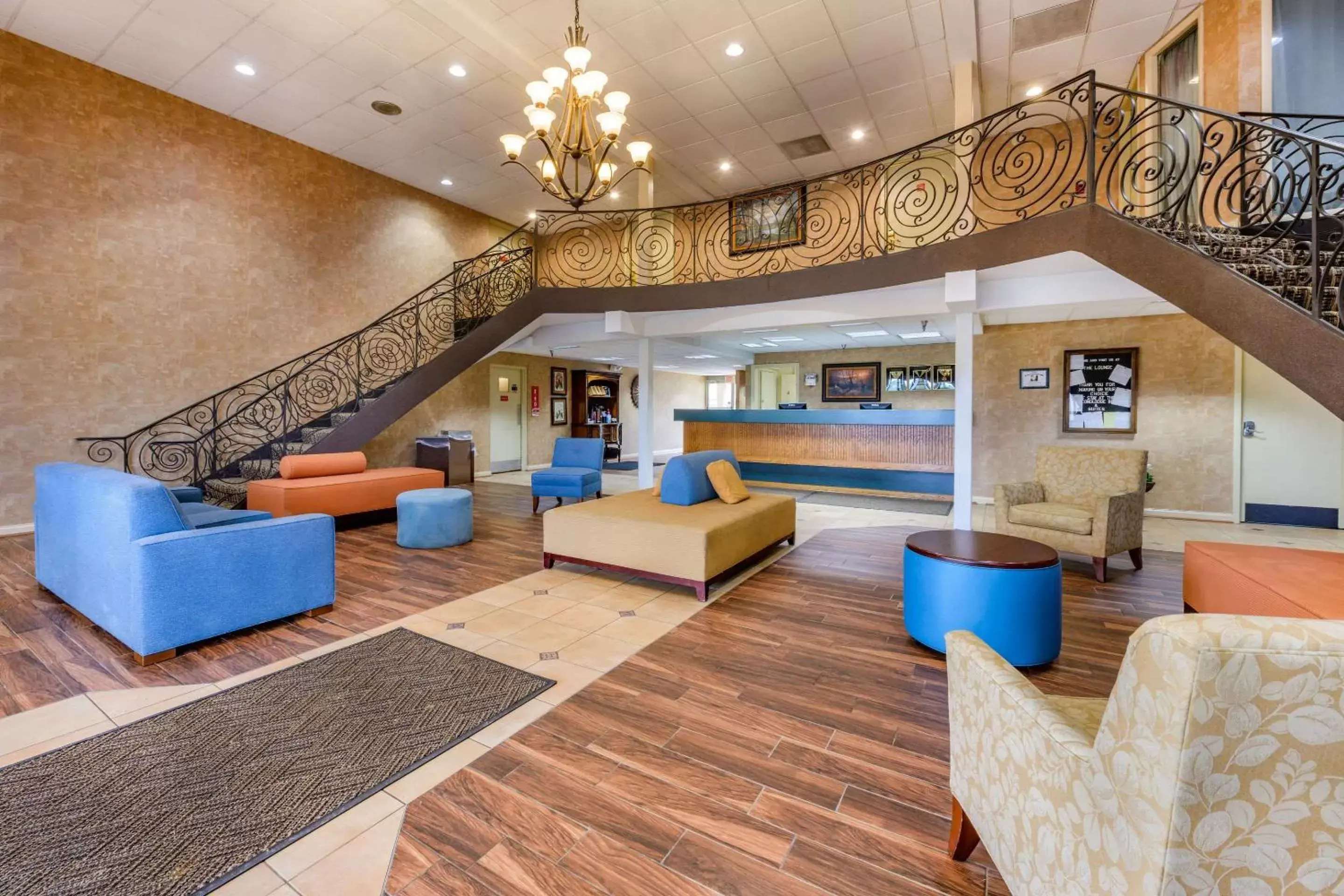 Lobby or reception, Seating Area in Econo Lodge Inn & Suites Triadelphia