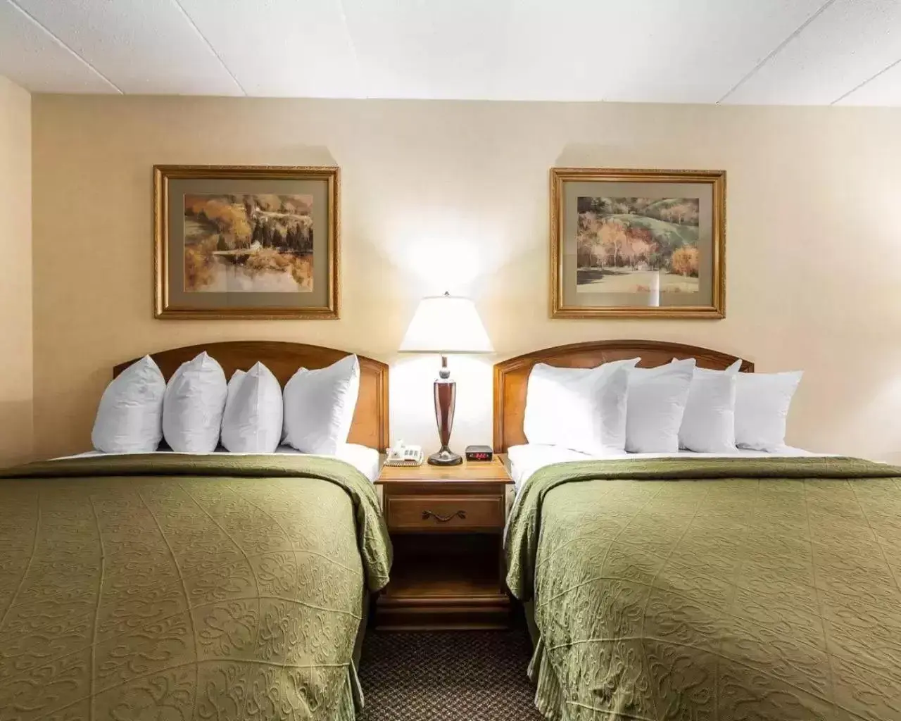 Double Room with Two Double Beds - Non-Smoking in Quality Inn Chillicothe Double Room with Two Double Beds - Non-Smoking in Quality Inn Chillicothe
