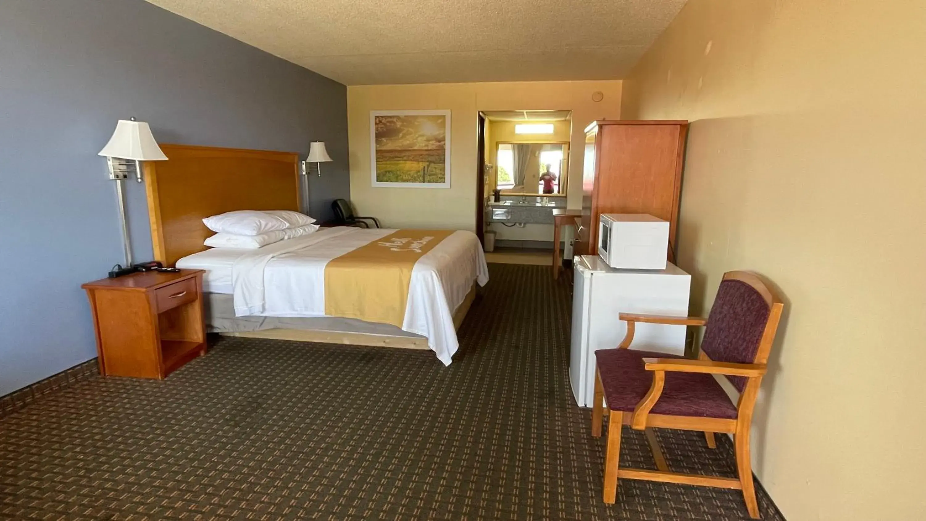 Photo of the whole room in Days Inn by Wyndham Salina South