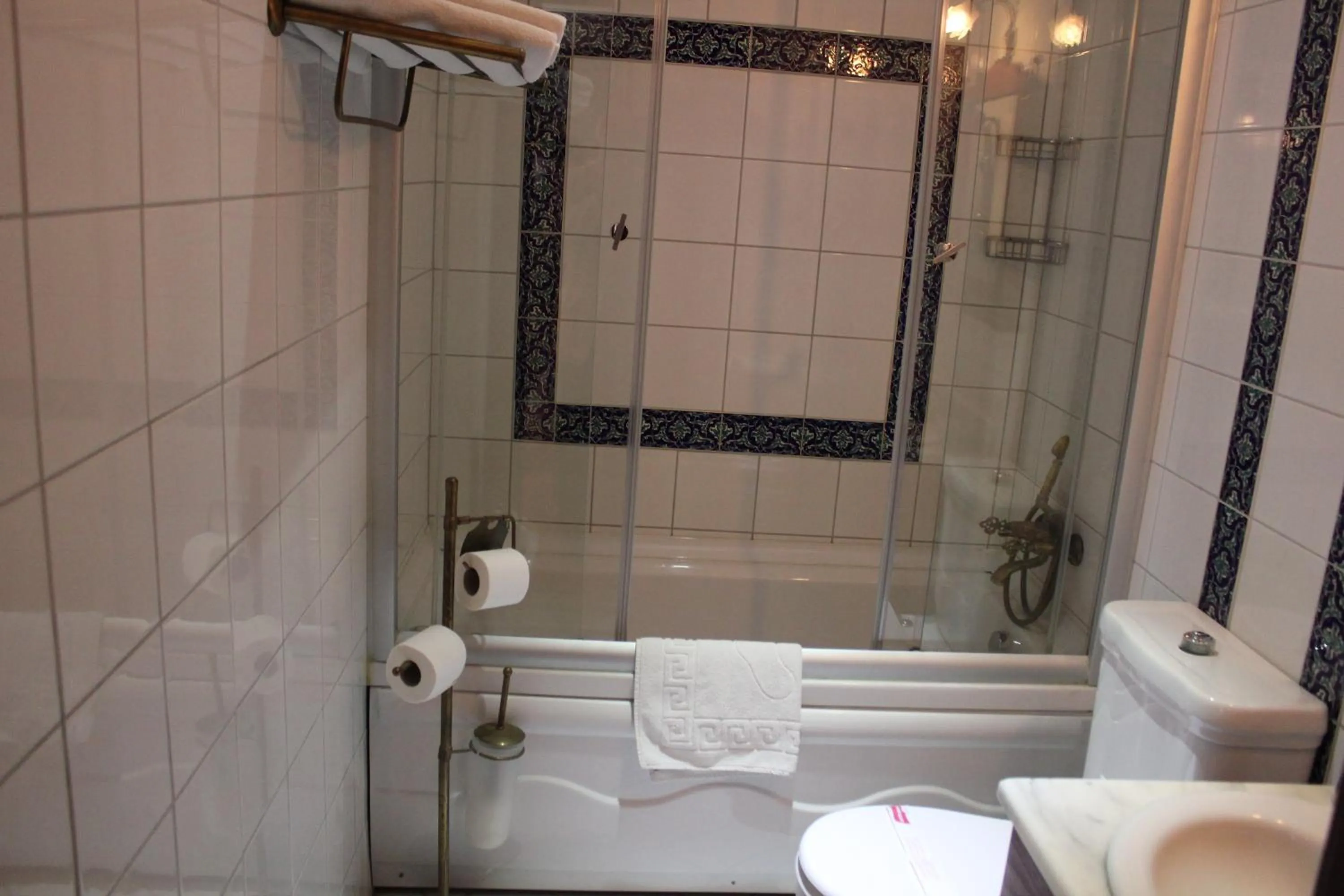 Toilet in Aruna Boutique Hotel