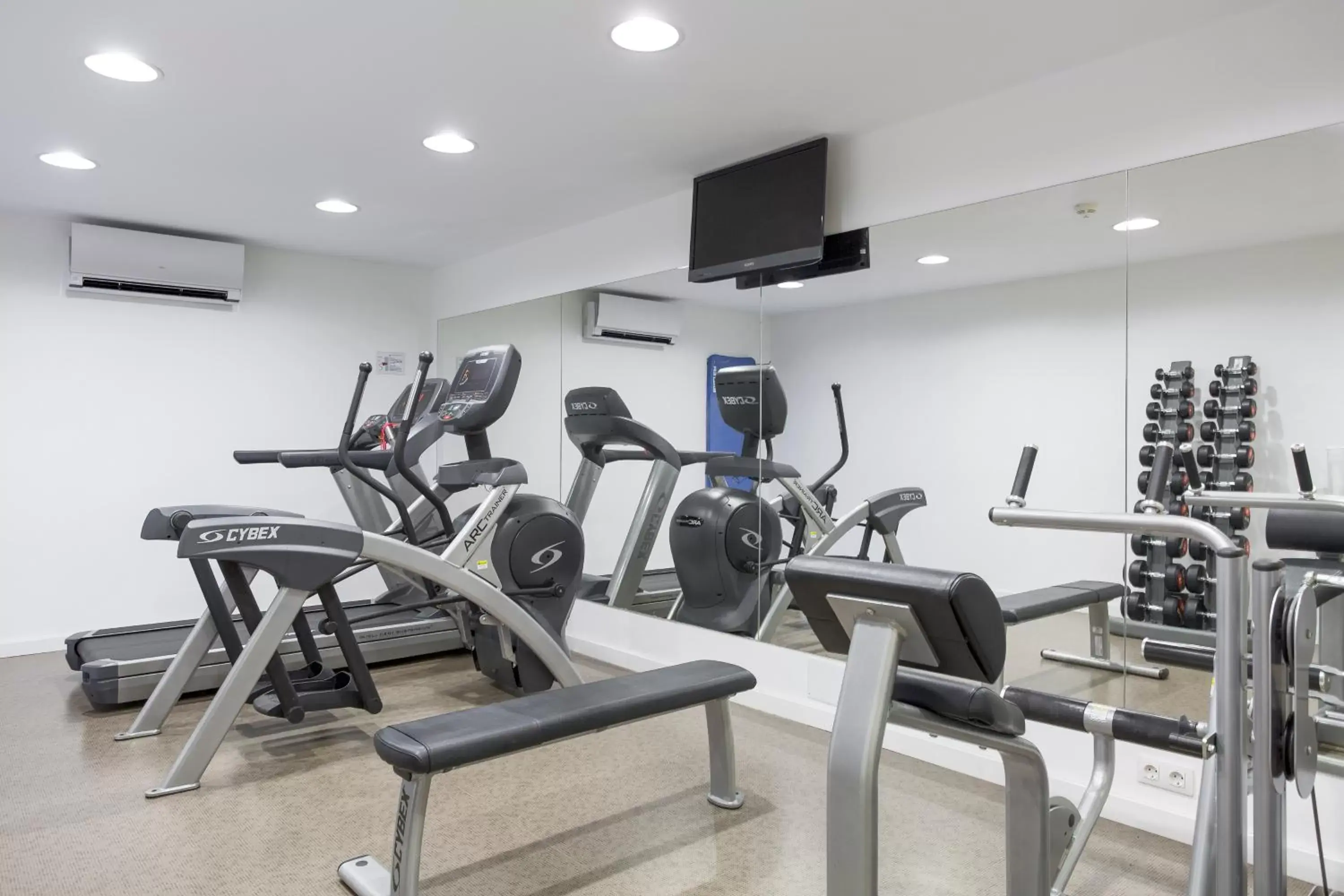 Fitness centre/facilities, Fitness Center/Facilities in Sunset Harbour Club