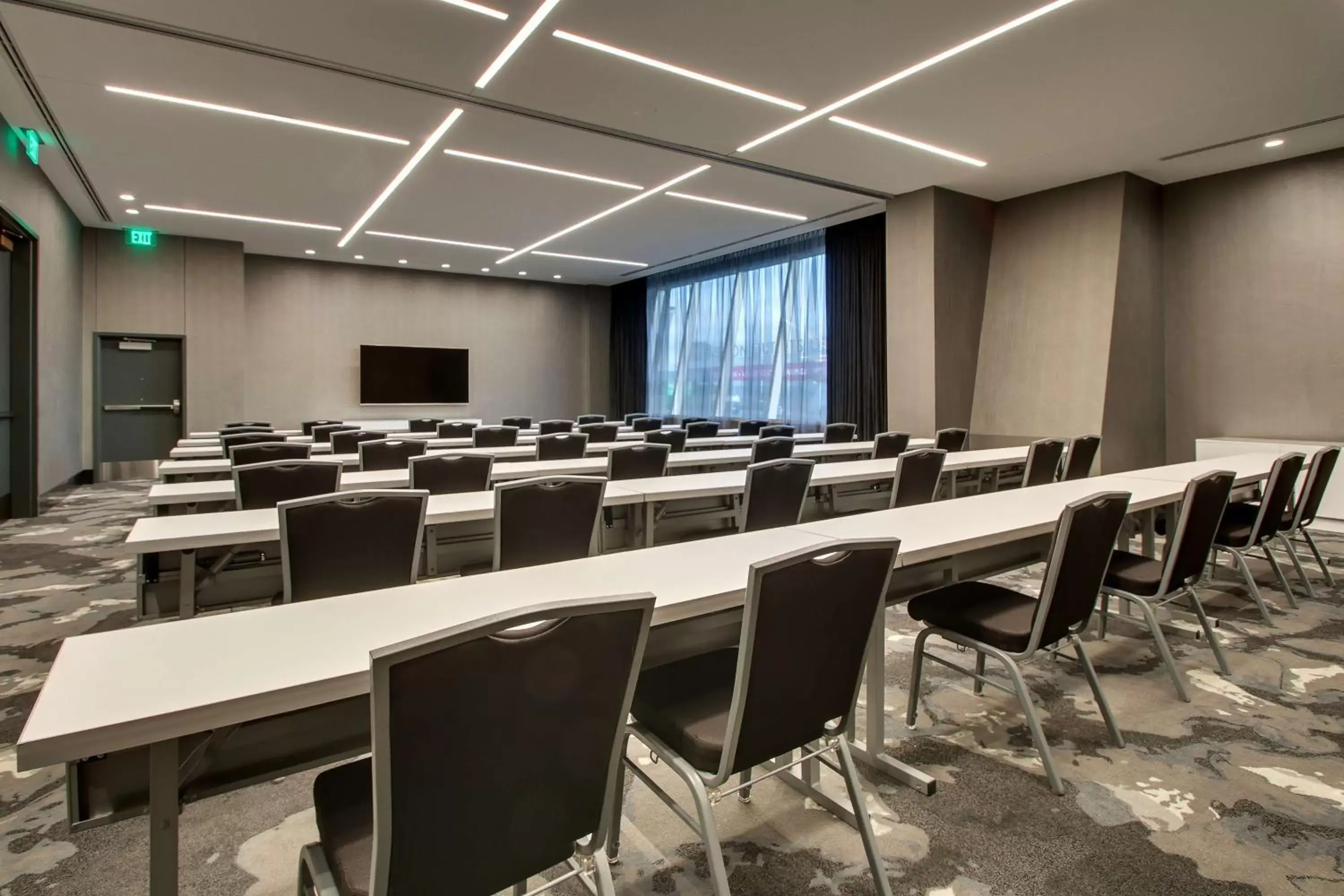 Meeting/conference room in The Rose Chicago, Tapestry Collection By Hilton