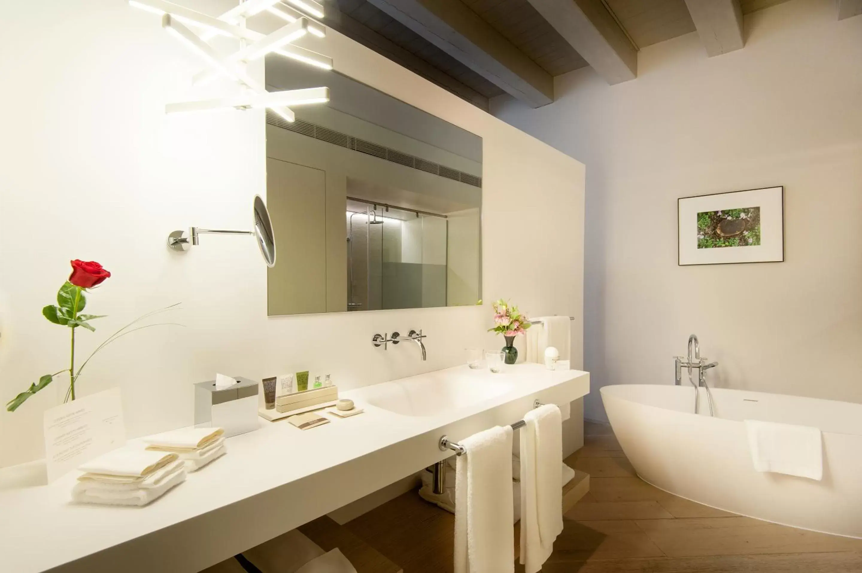 Bathroom in Mercer Hotel Barcelona