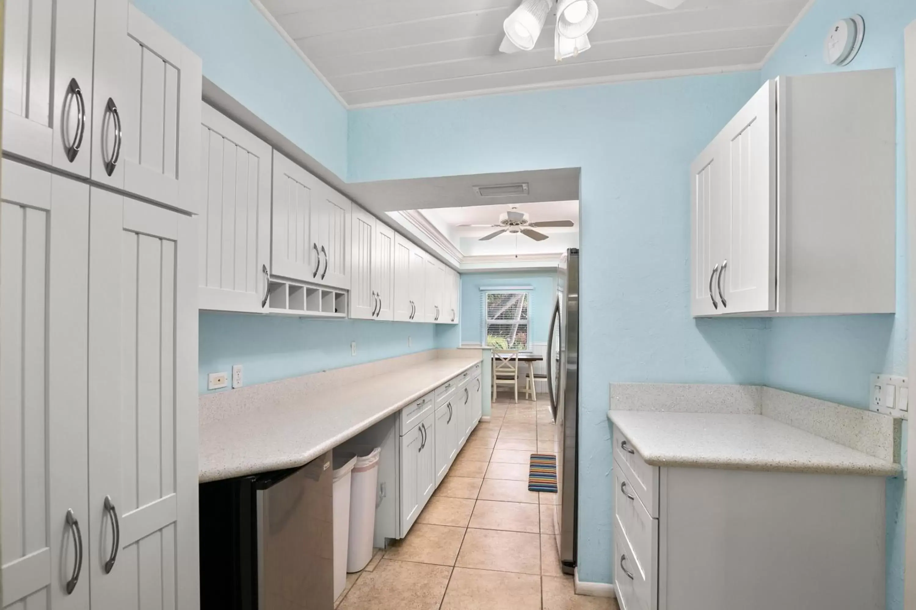 Kitchen/Kitchenette in The Ringling Beach House