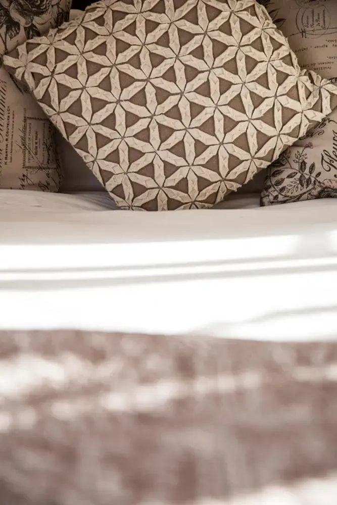 Decorative detail, Bed in Palm Beach Guesthouse