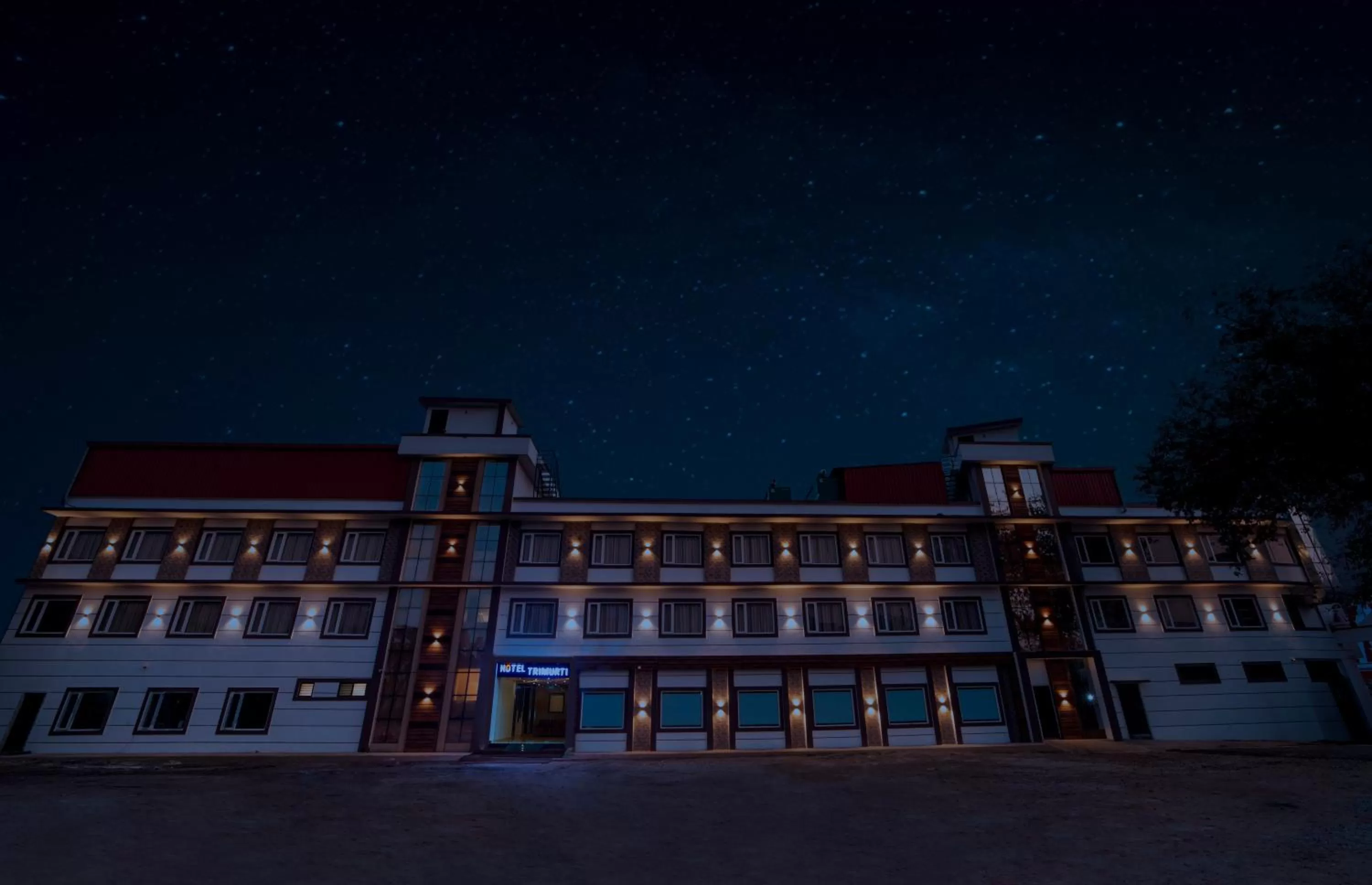 Property building in Hotel Trimurti