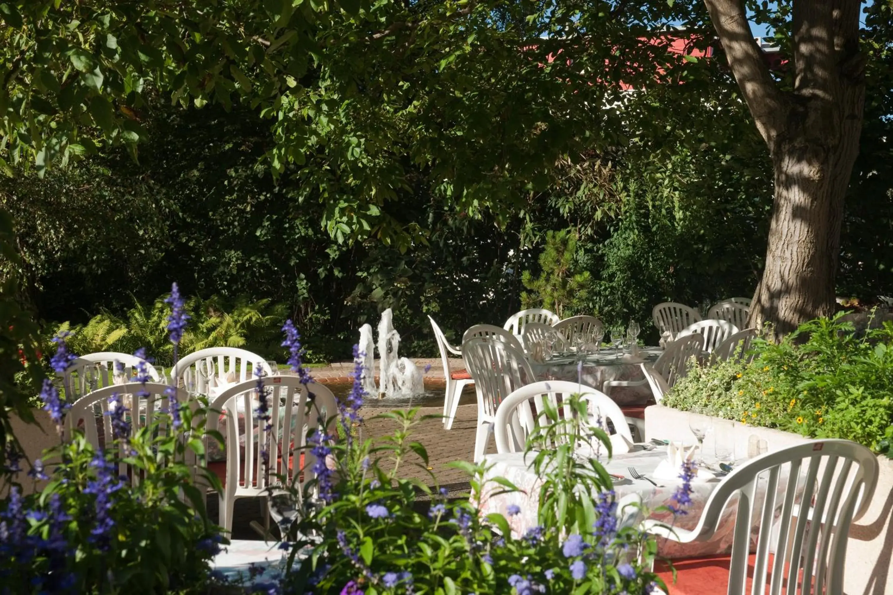 Balcony/Terrace, Restaurant/Places to Eat in Stella Swiss Quality Hotel