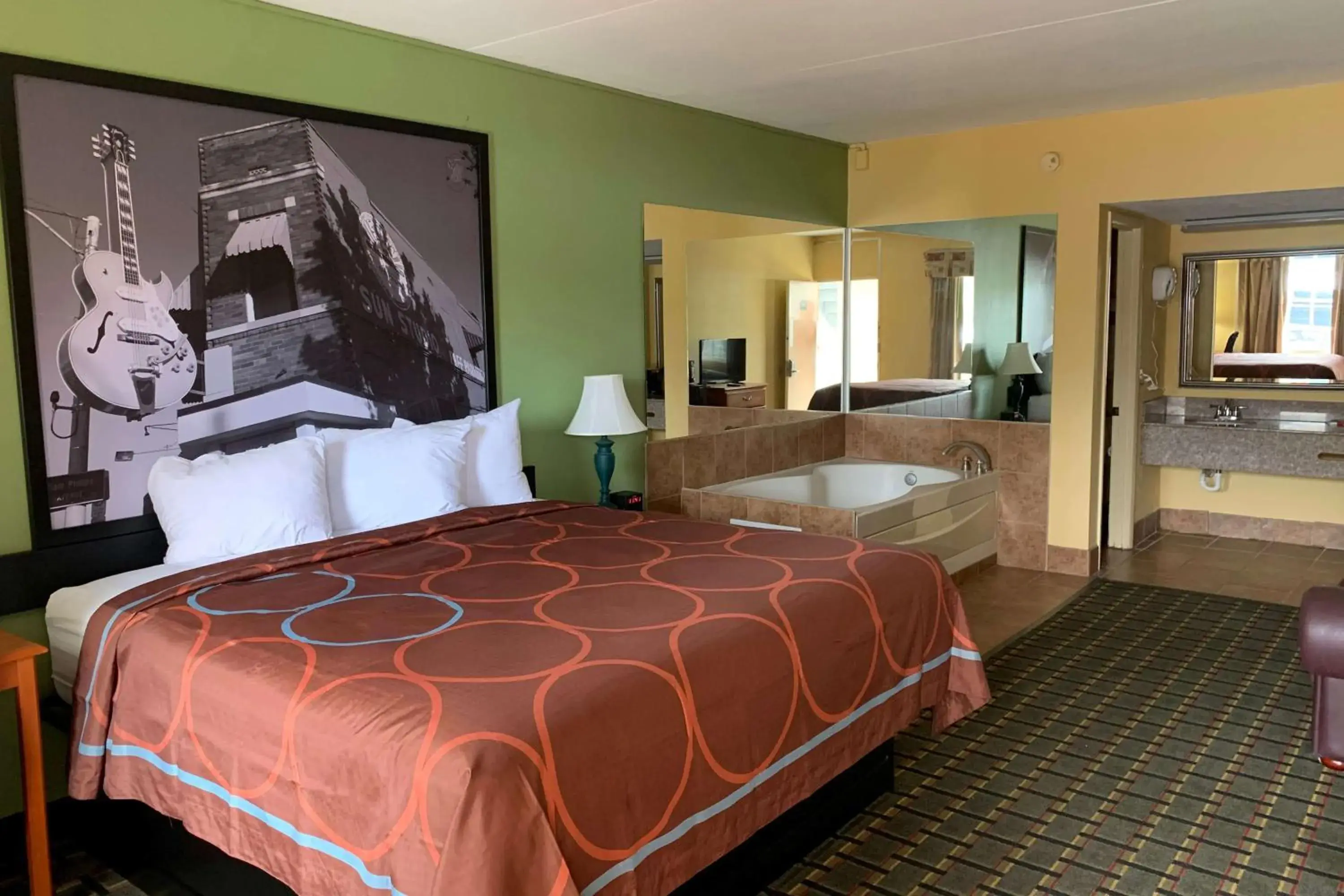 Photo of the whole room, Bed in Super 8 by Wyndham Nashville Near Downtown / I-40