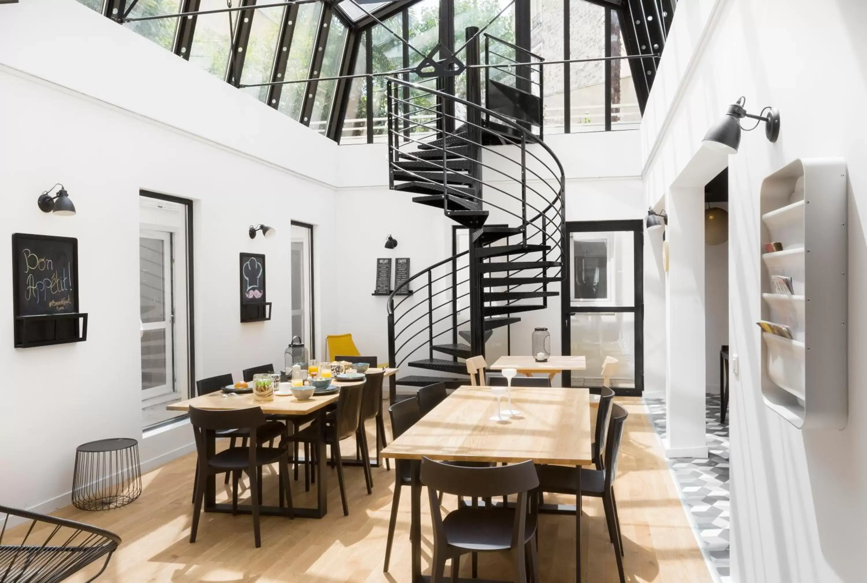 Hotel Bootcamp Hotel Bootcamp