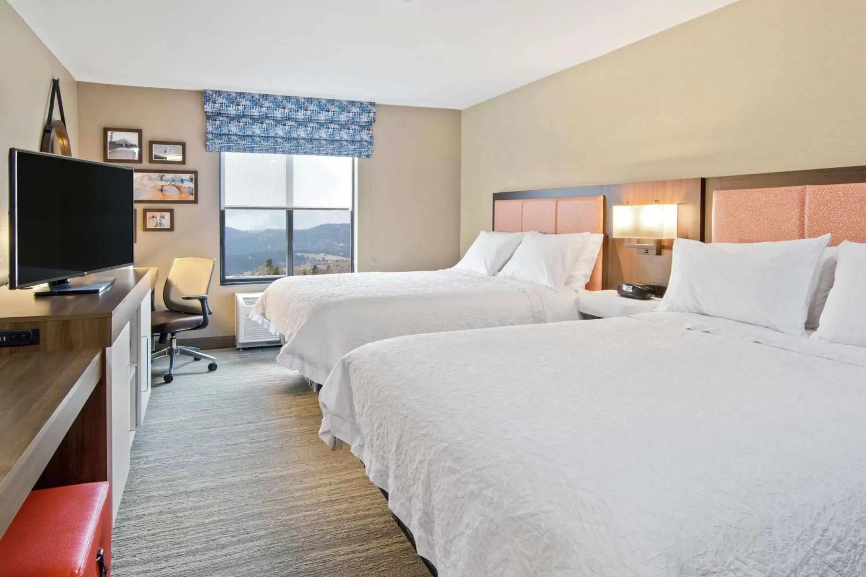 Bedroom, Bed in Hampton Inn & Suites Spokane Valley