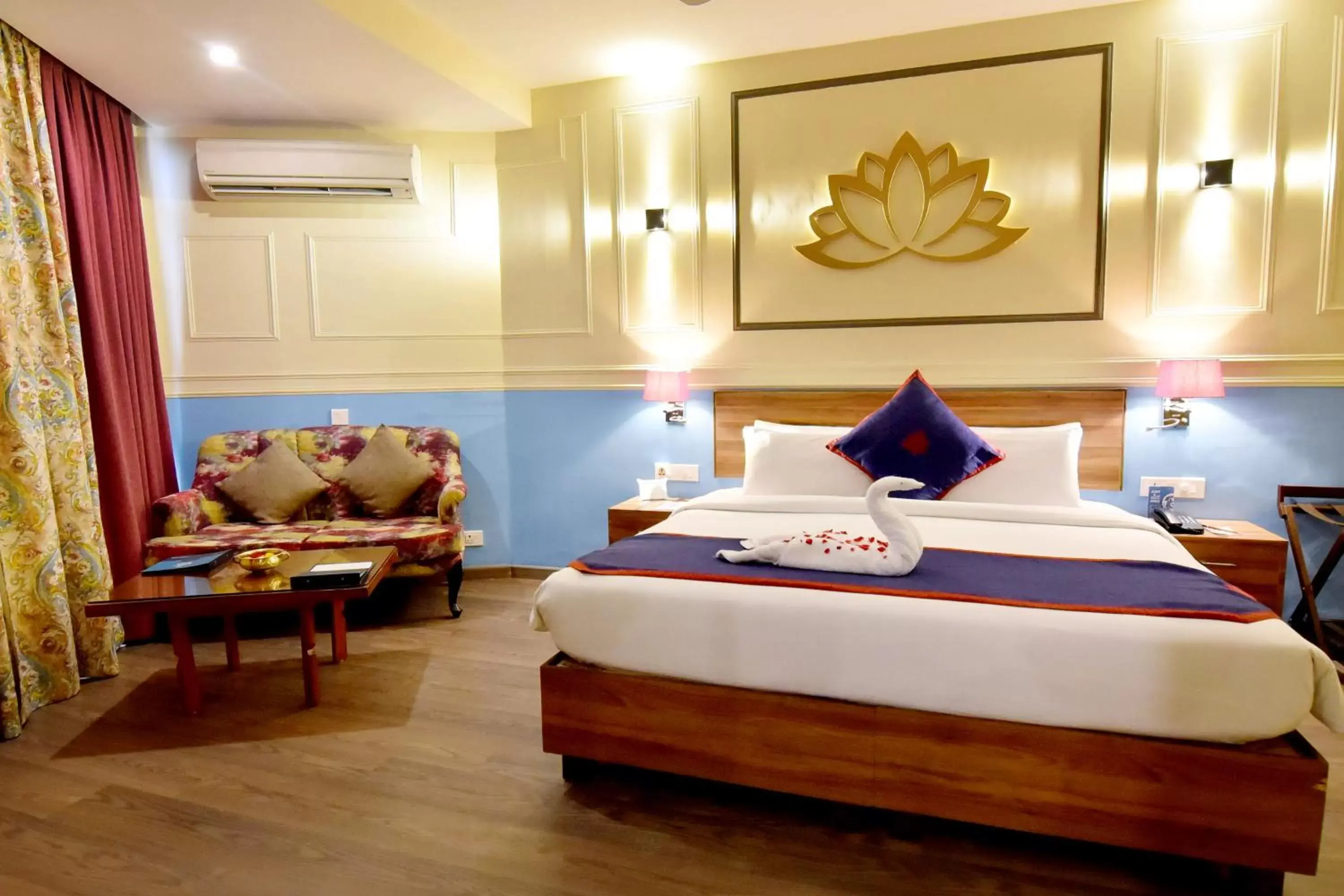 Bed in GANGA KINARE- A Riverside Boutique Resort, Rishikesh