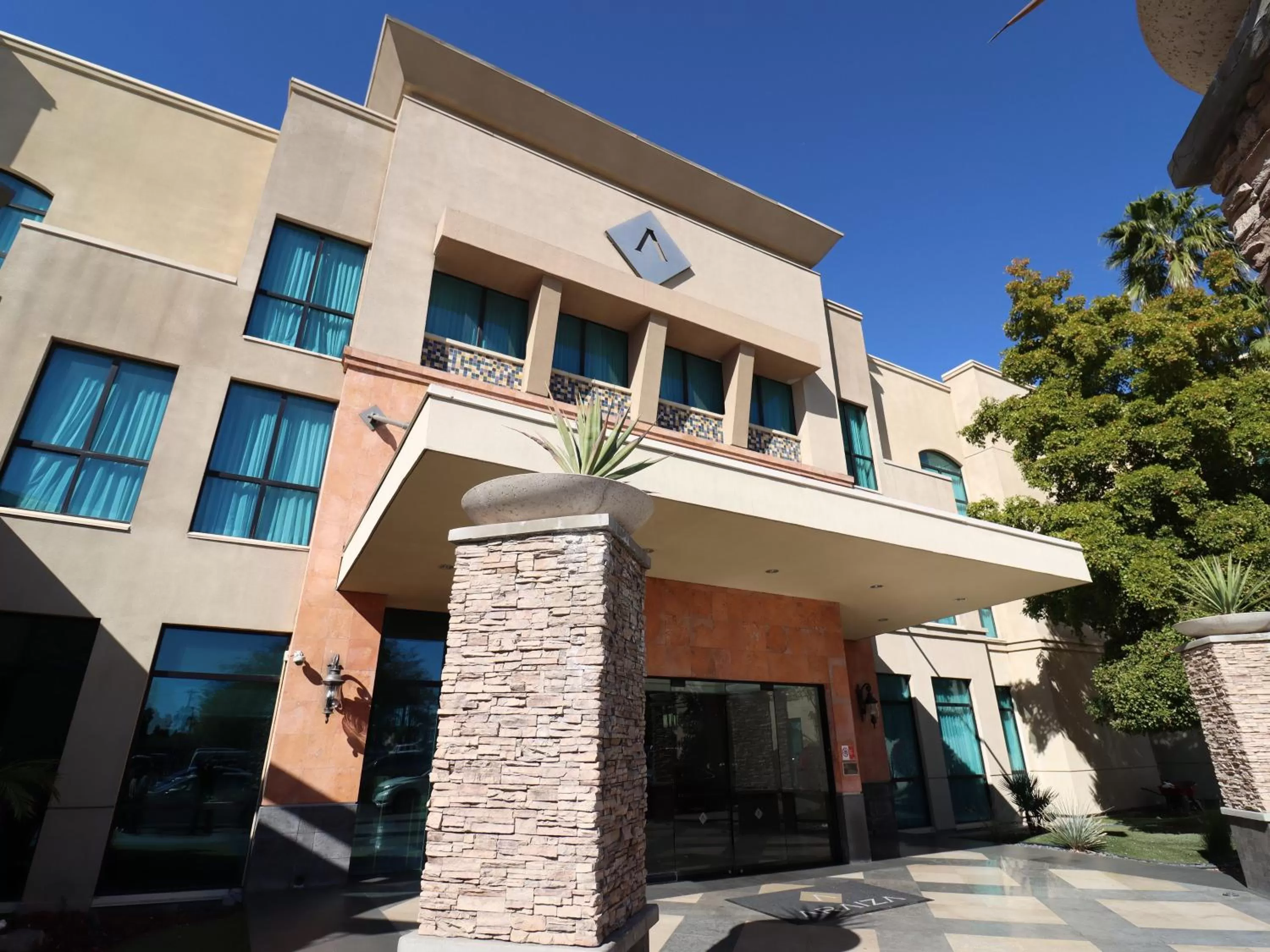 Property building in Hotel Araiza Mexicali