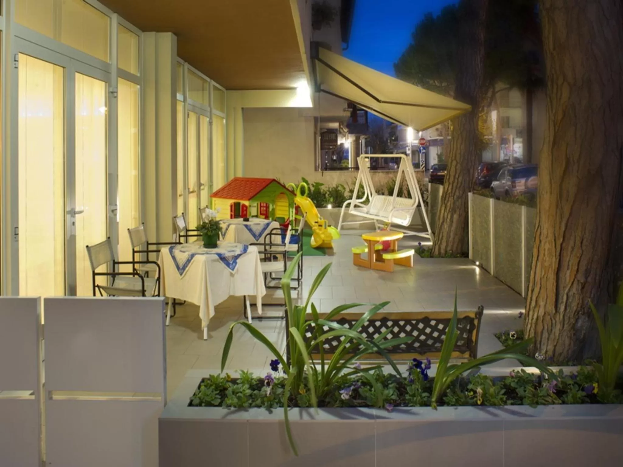 Patio in Hotel Nives