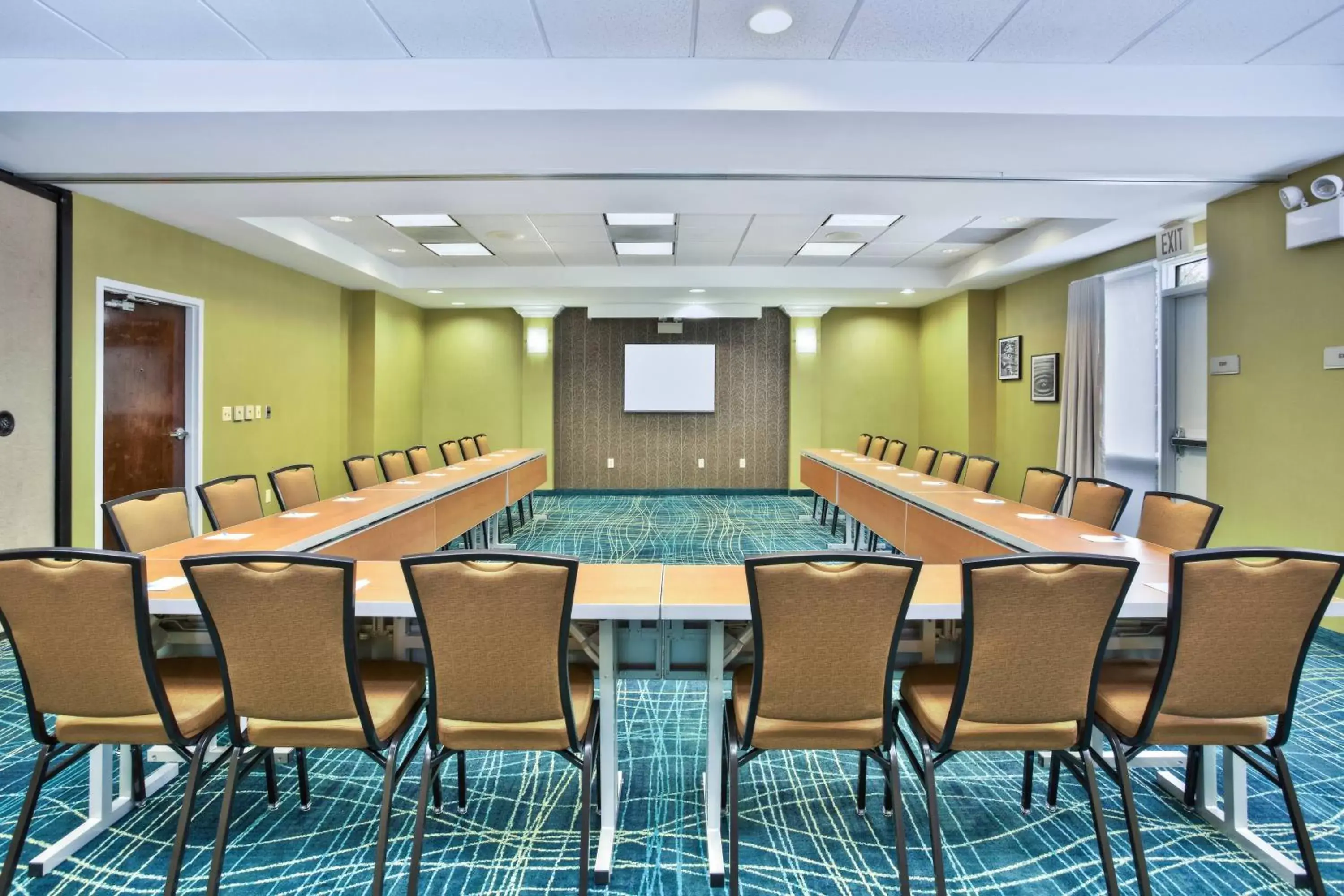 Meeting/conference room in SpringHill Suites by Marriott Chicago Southwest at Burr Ridge Hinsdale
