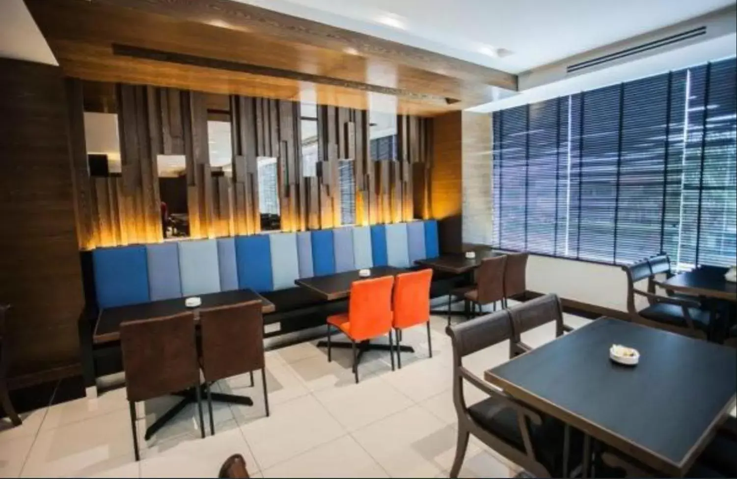 Restaurant/places to eat in Crystal Crown Hotel JB Restaurant/places to eat in Crystal Crown Hotel JB