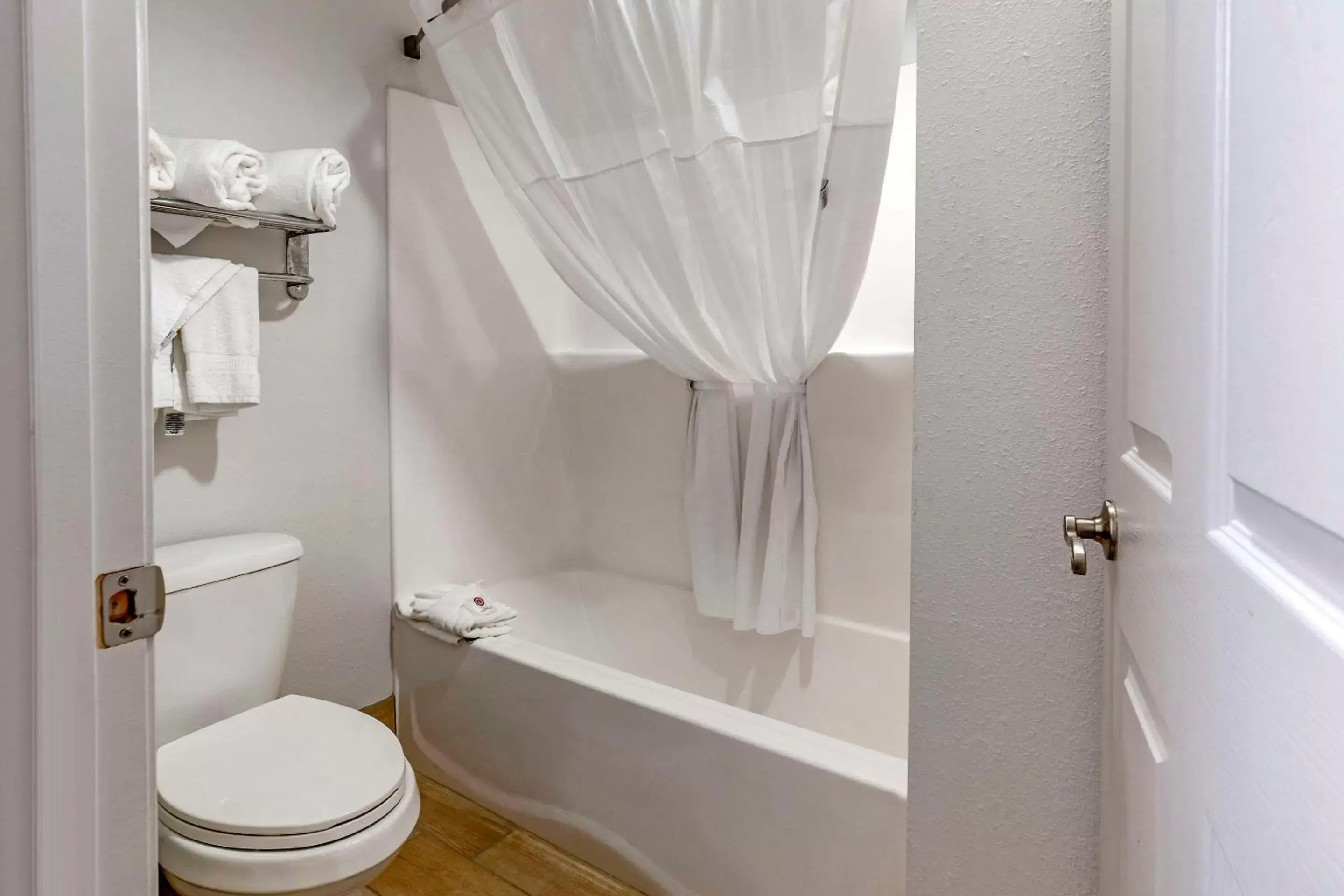 Bathroom in Comfort Inn & Suites Shelbyville Bathroom in Comfort Inn & Suites Shelbyville