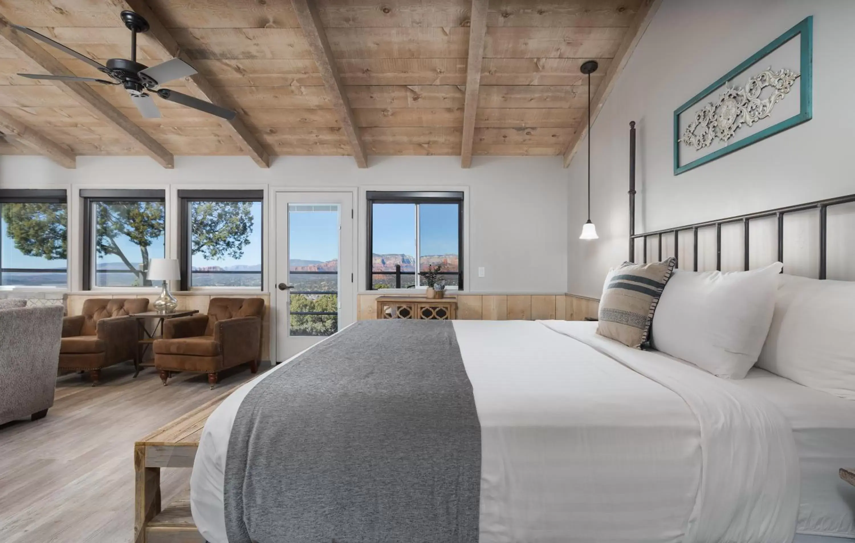 Bed in Sky Ranch Lodge Bed in Sky Ranch Lodge