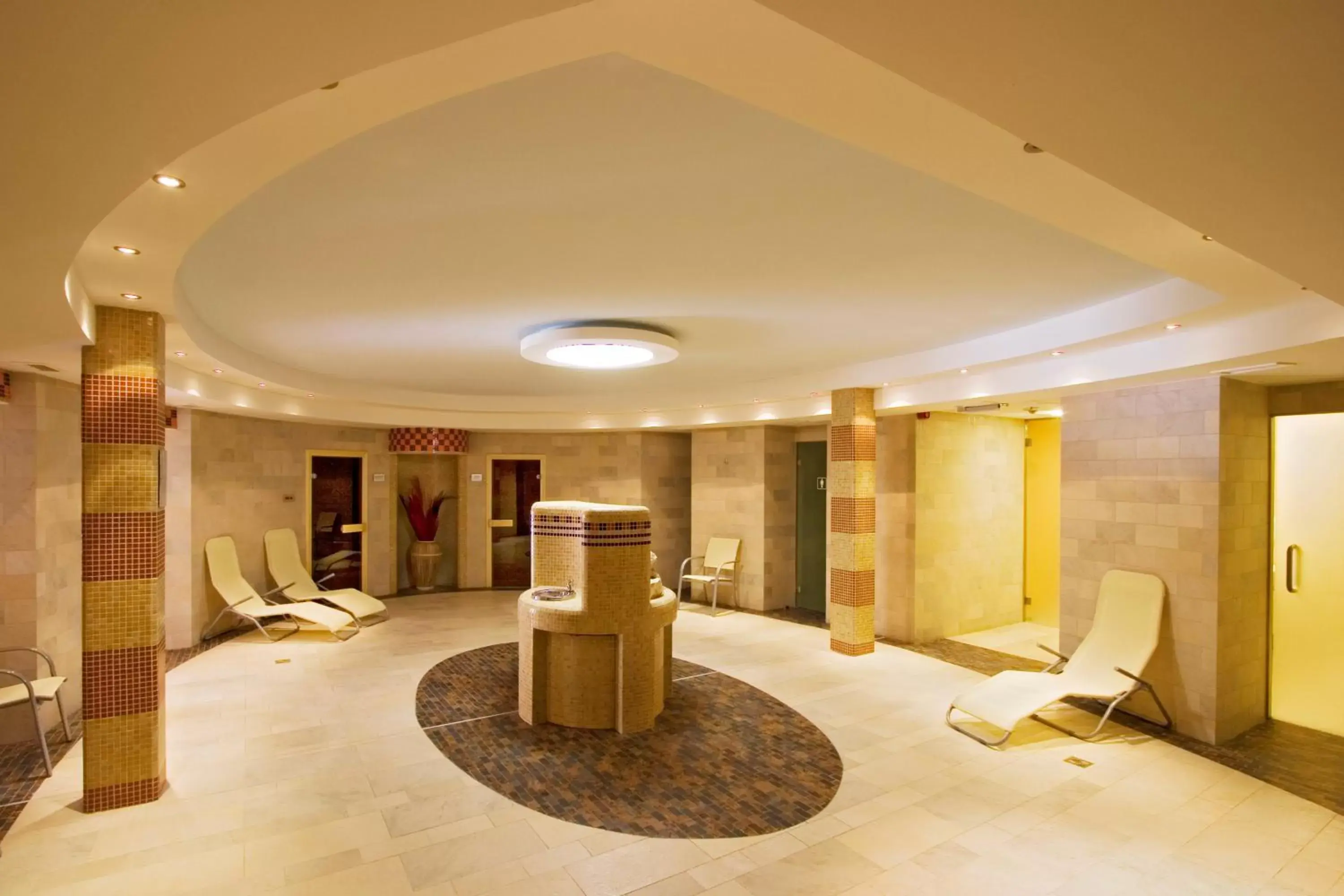 Sauna, Lobby/Reception in Rubin Wellness & Conference Hotel