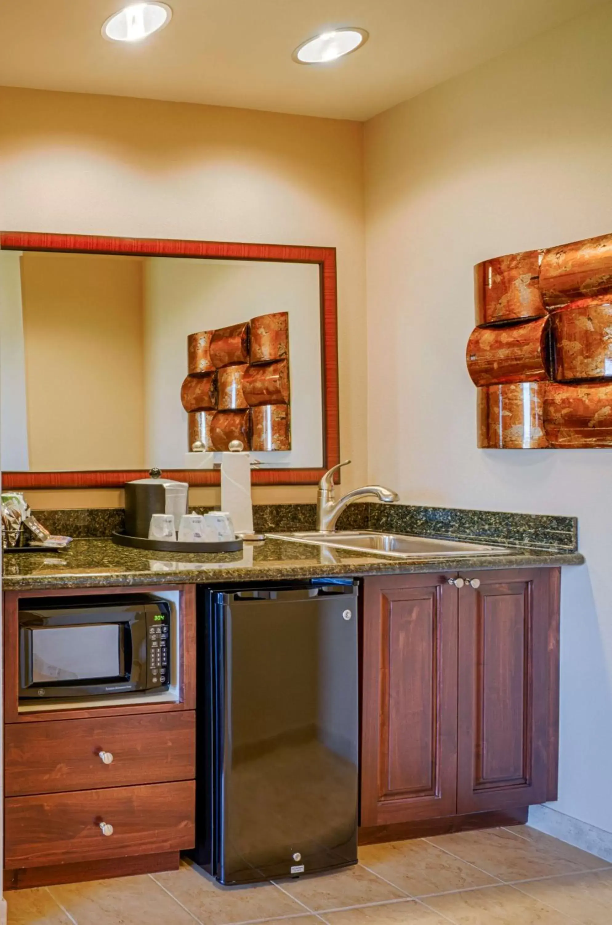 Kitchen or kitchenette, Kitchen/Kitchenette in Hampton Inn & Suites Pinedale