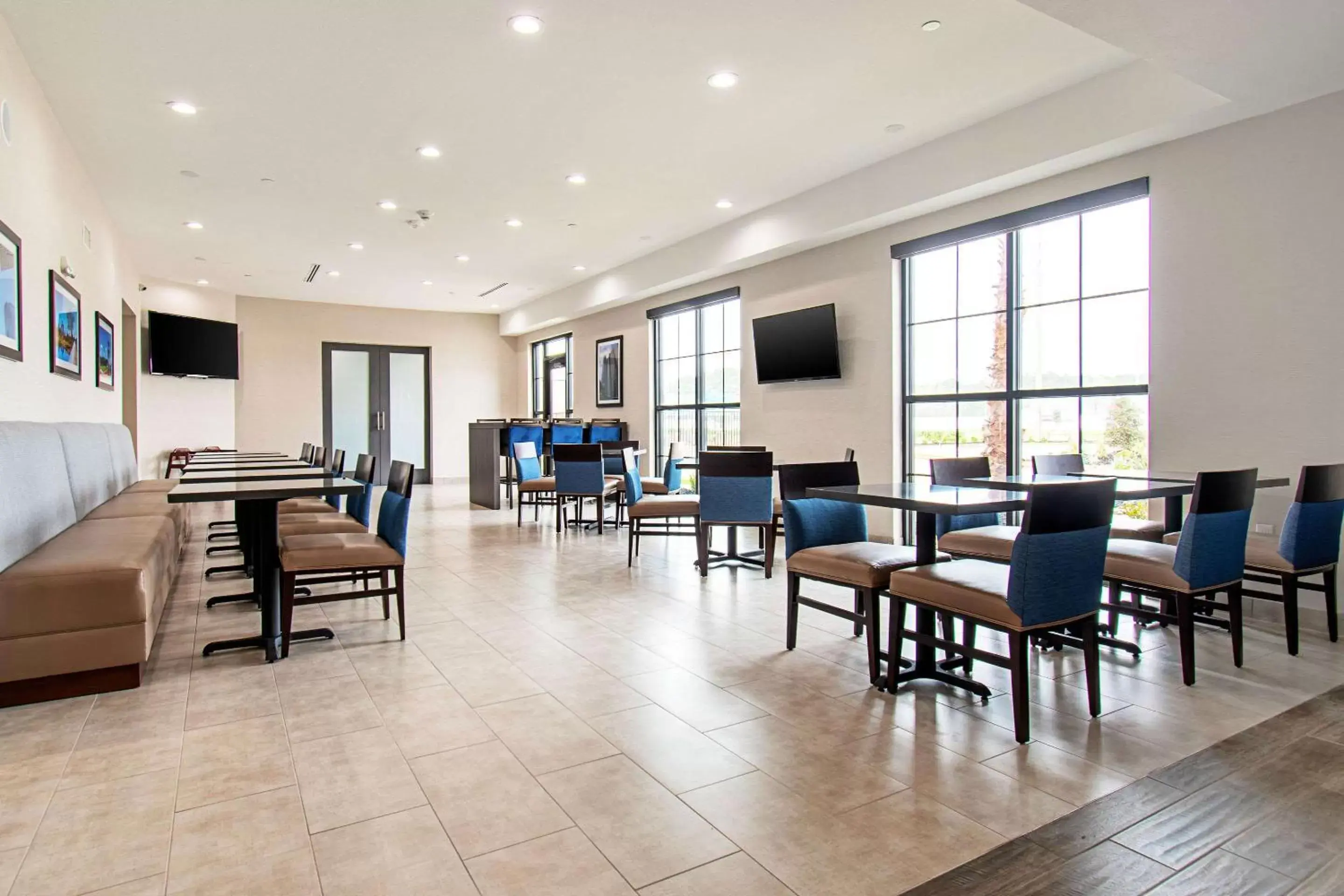 Restaurant/places to eat in Comfort Suites Humble Houston IAH Restaurant/places to eat in Comfort Suites Humble Houston IAH