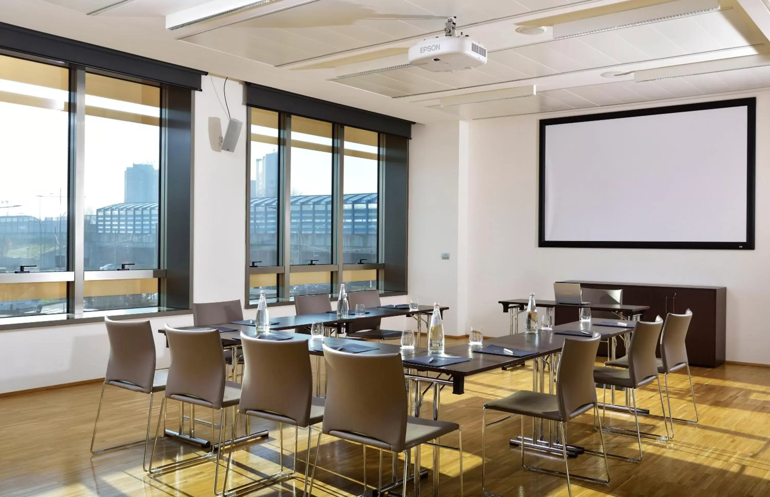 Meeting/conference room in UNAHOTELS San Vitale Bologna